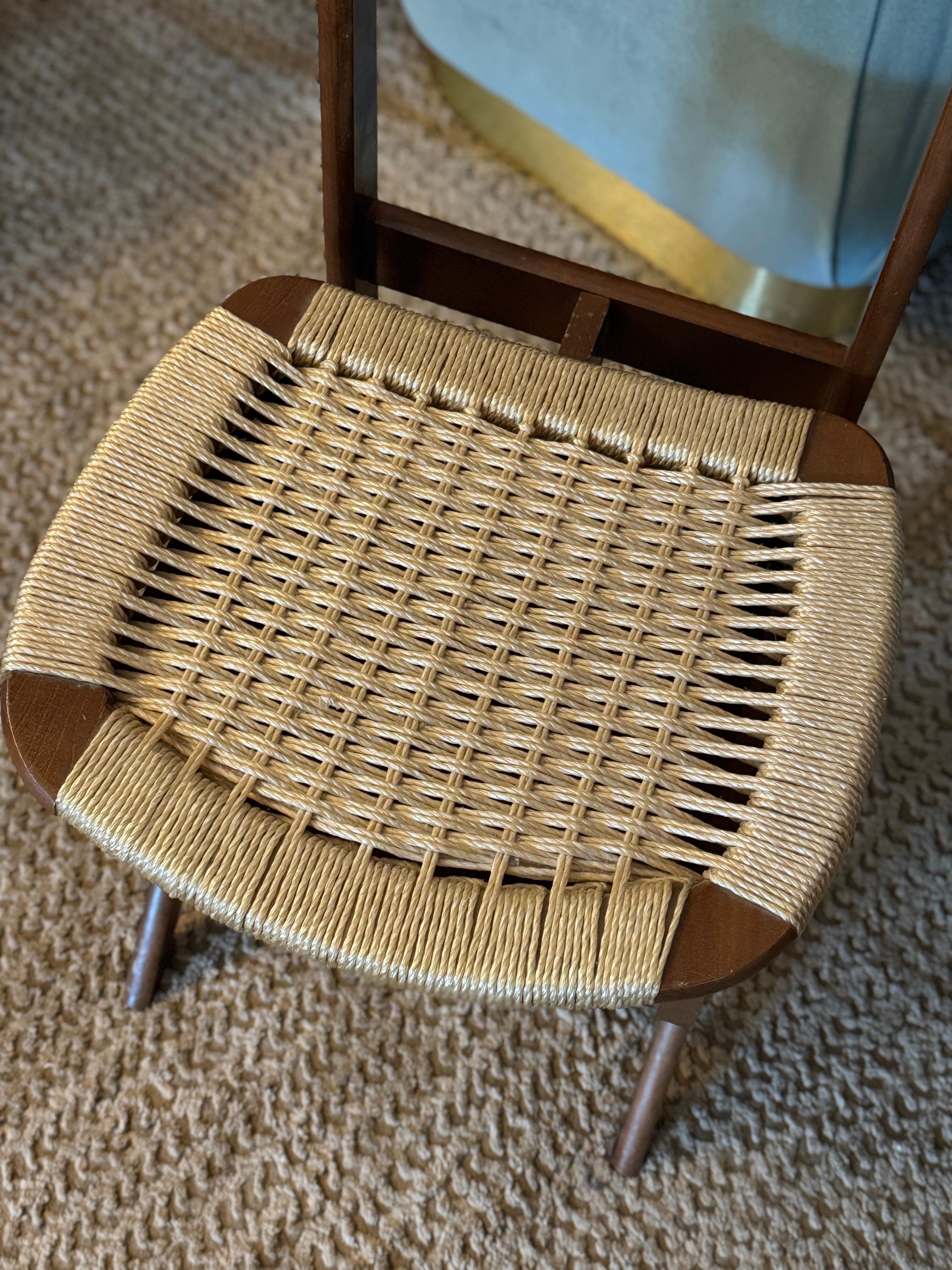 Stunning gentleman’s valet or butler chair in the style of Hans Wegner For Sale 2