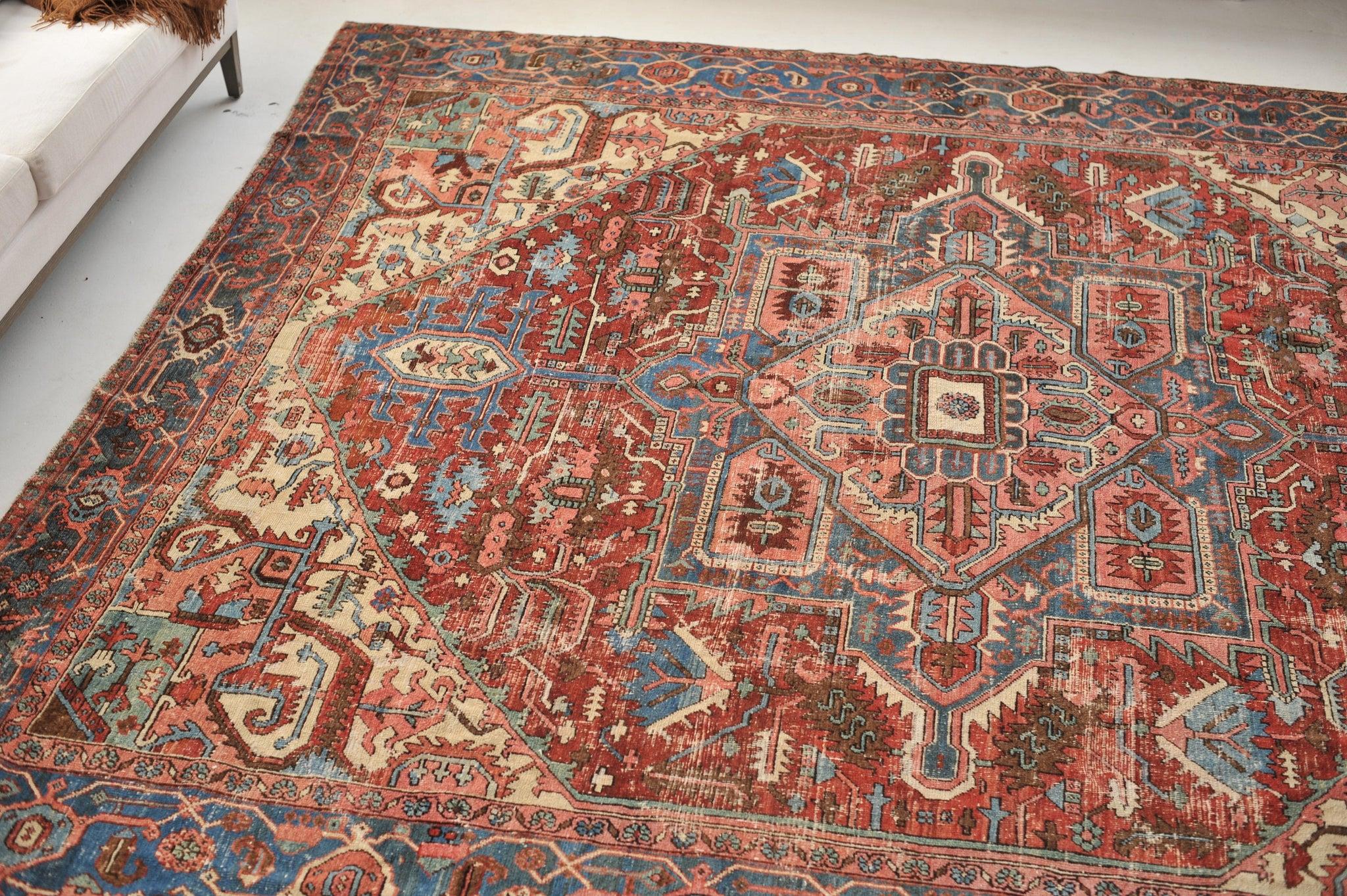 Stunning Geometric Northwest Gem Antique Rug, circa 1910's In Good Condition For Sale In Milwaukee, WI