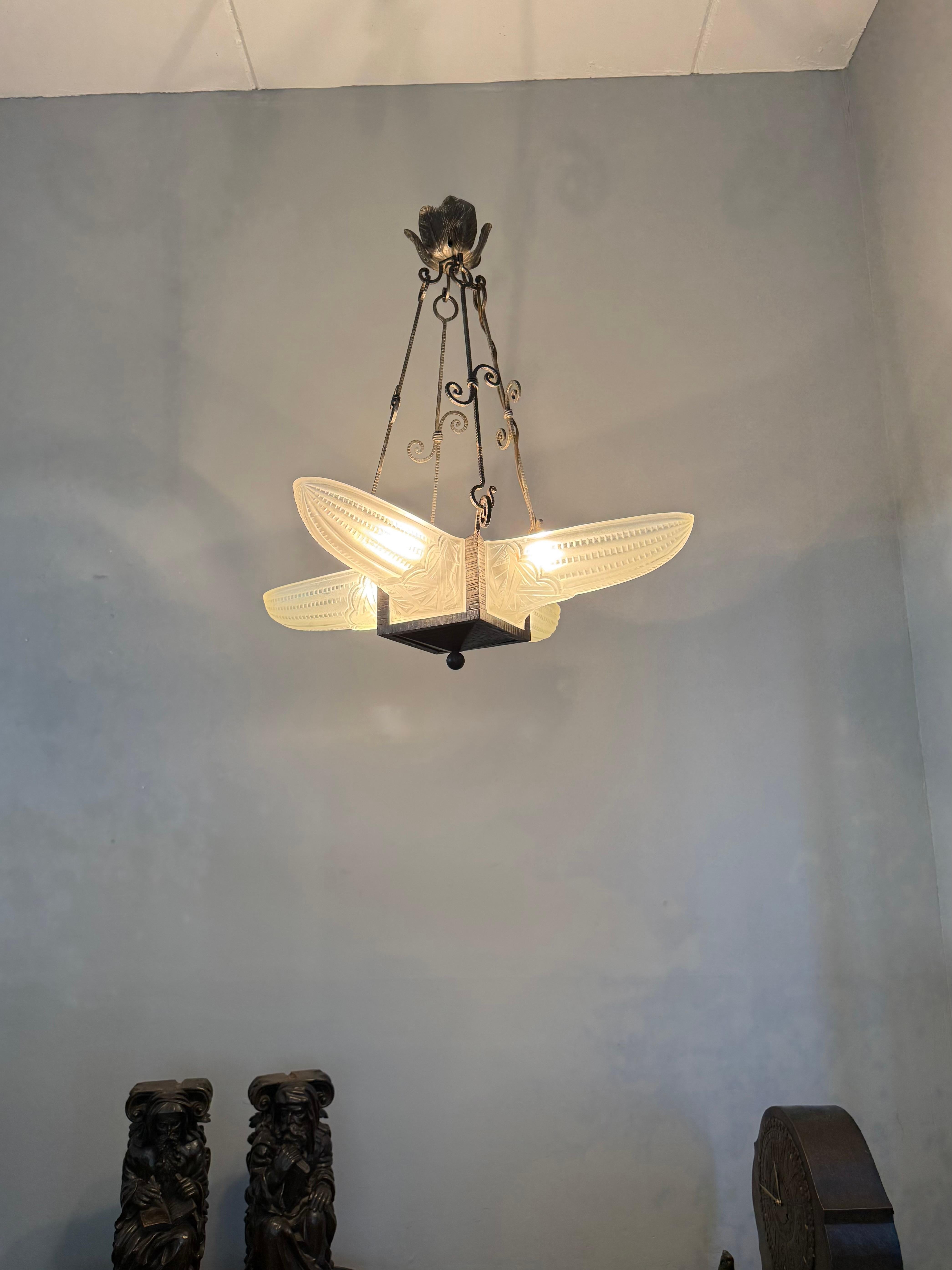 Stunning Geometrical French Art Deco Glass & Wrought iron Pendant / Chandelier For Sale 12