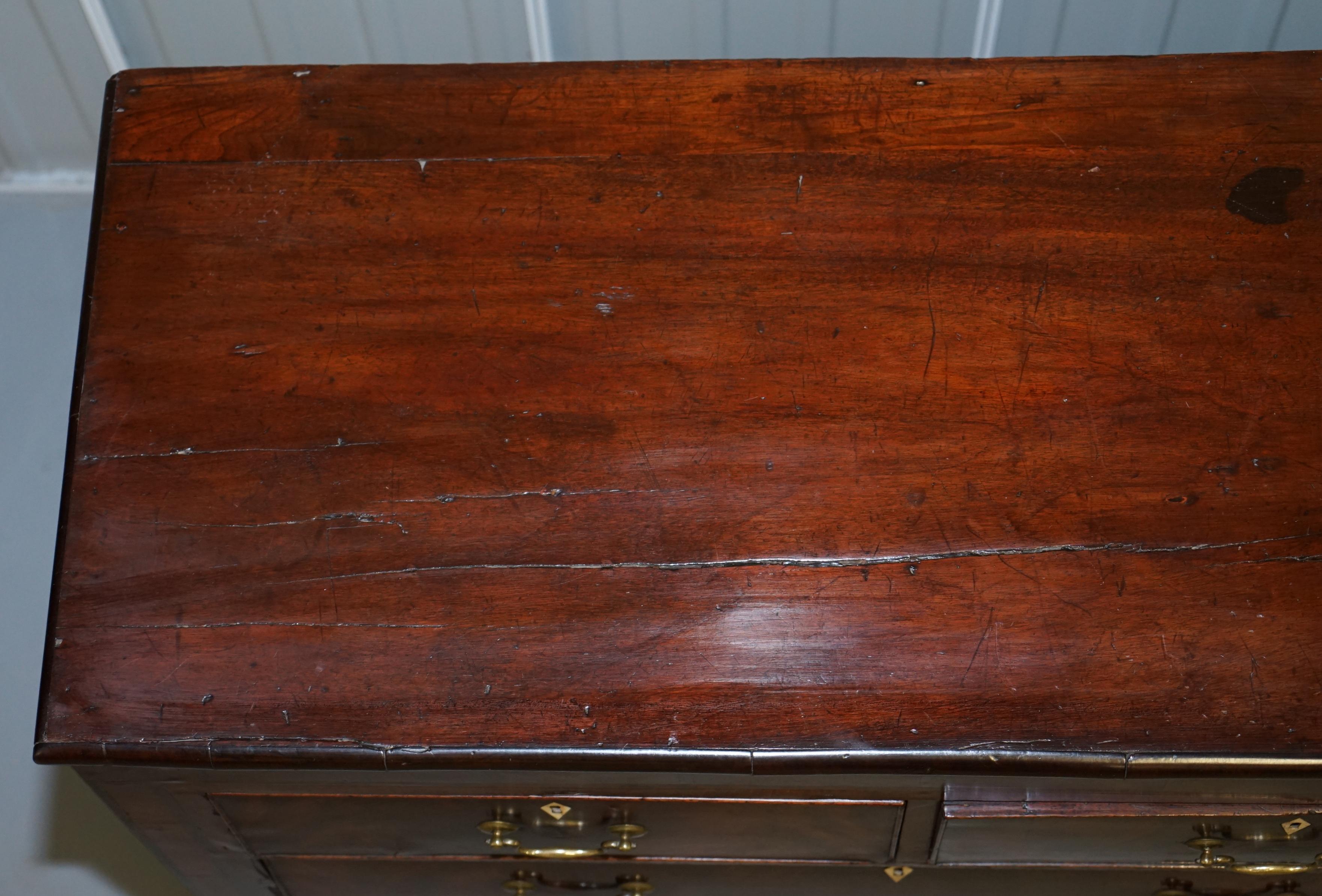 Early 19th Century Stunning Georgian circa 1800 Period Patina Chest of Drawers Flamed Mahogany