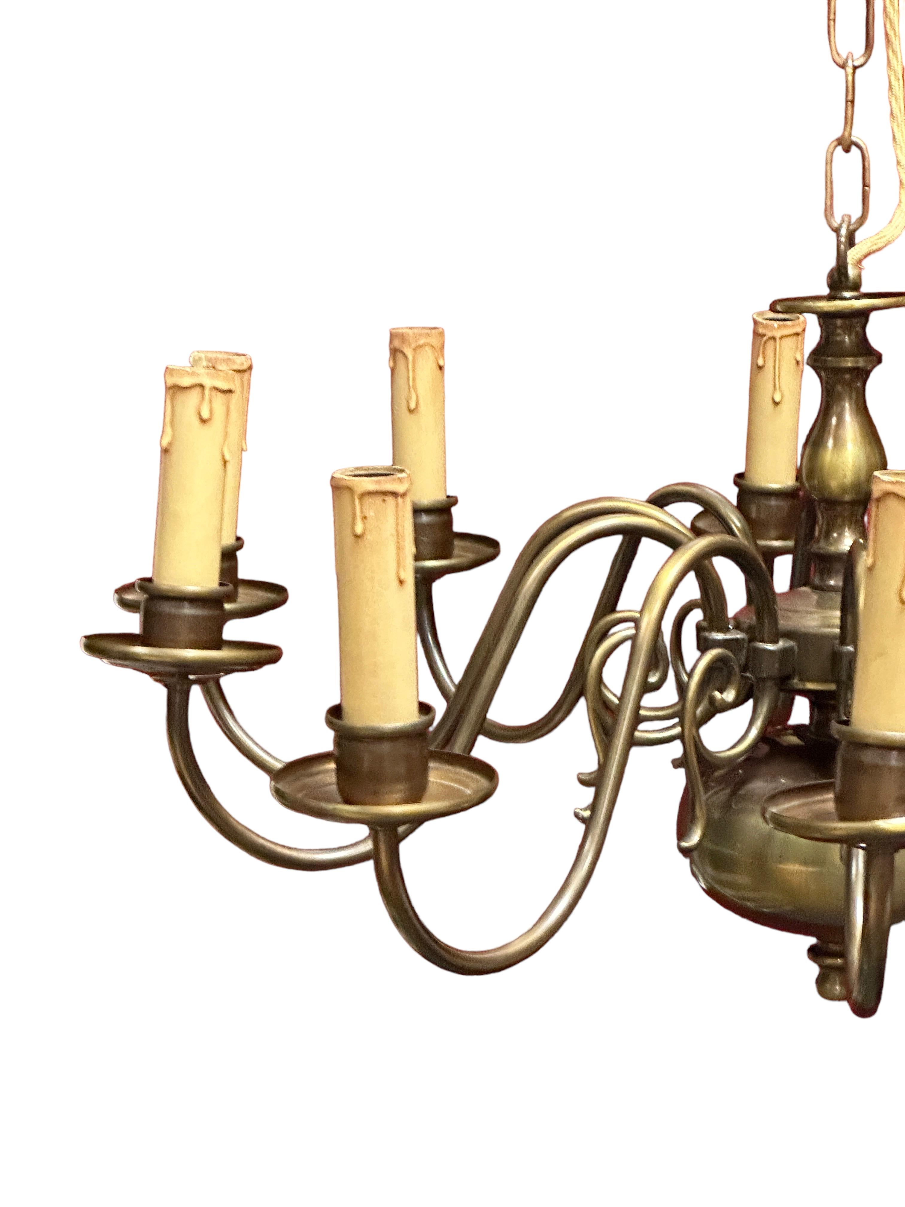 Mid-20th Century Stunning Georgian Style Flemish Brass Metal 10 Light Chandelier, Belgium, 1930s For Sale