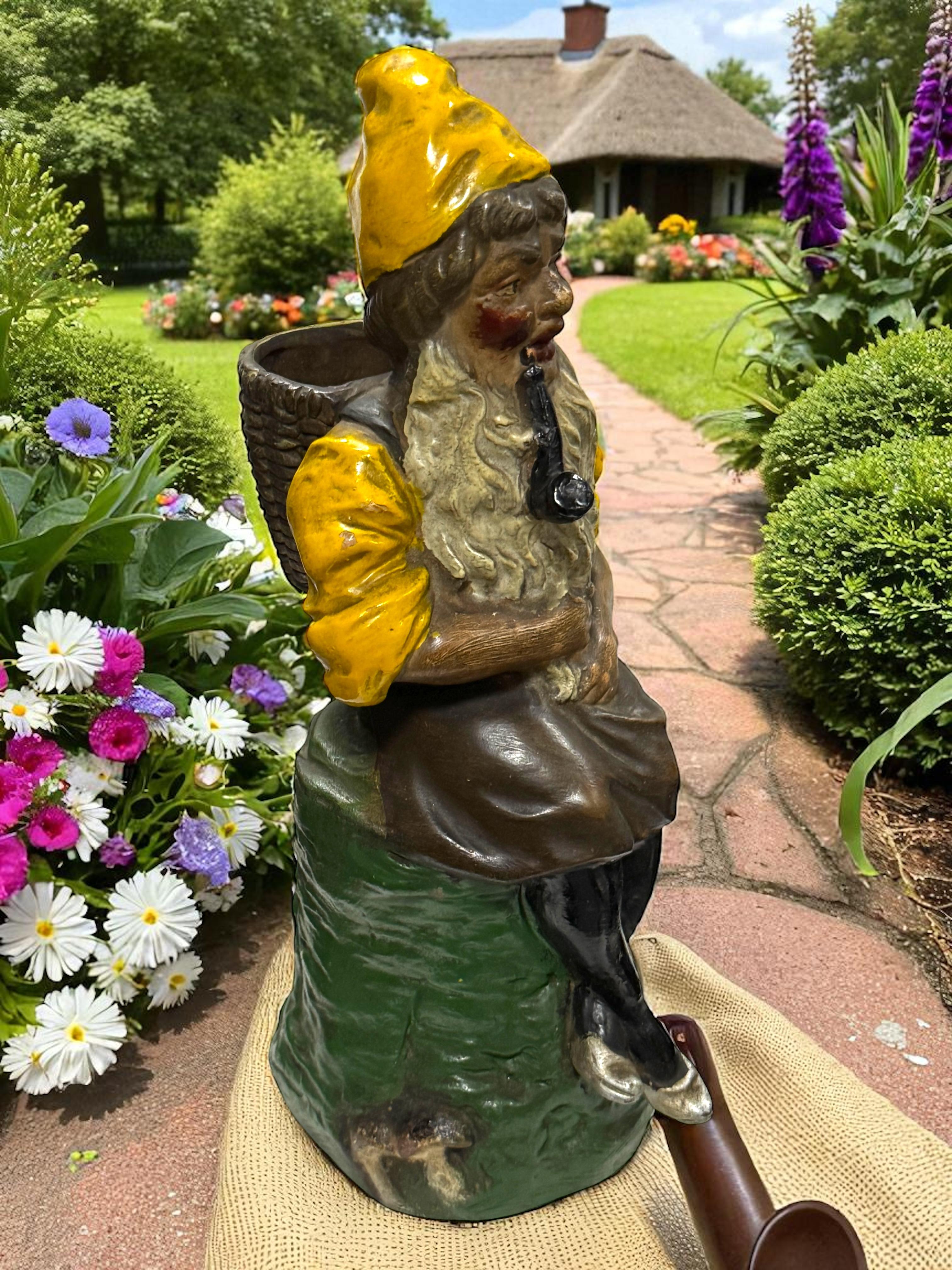 Stupefacente statua di gnomo da giardino tedesco, antica Germania anni '10 del Novecento in vendita 4