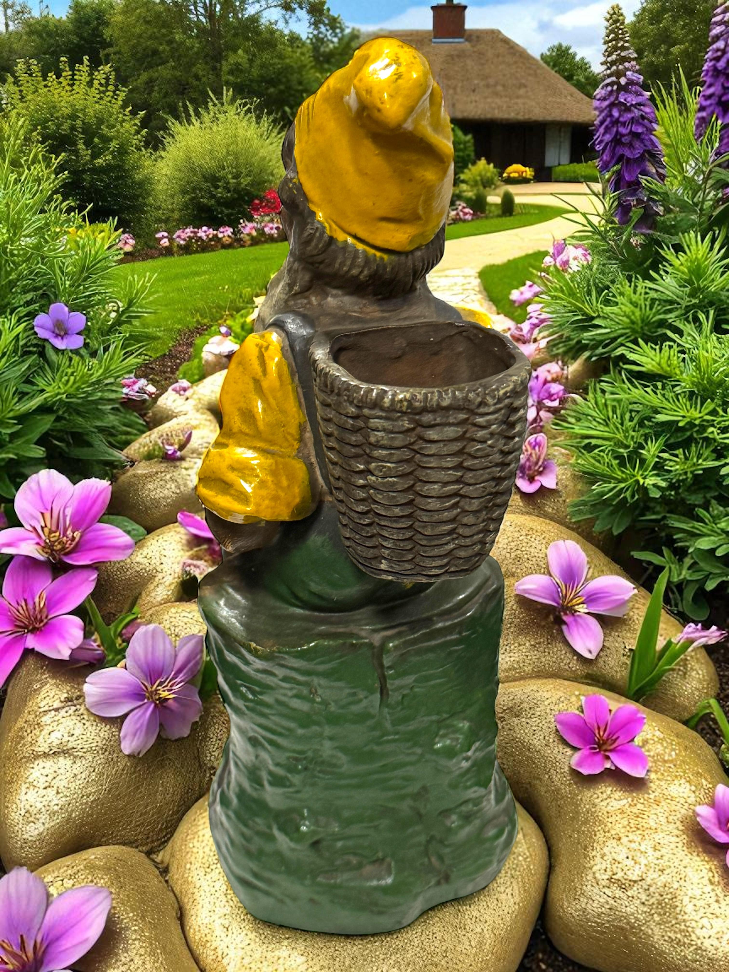 Stupefacente statua di gnomo da giardino tedesco, antica Germania anni '10 del Novecento in vendita 1