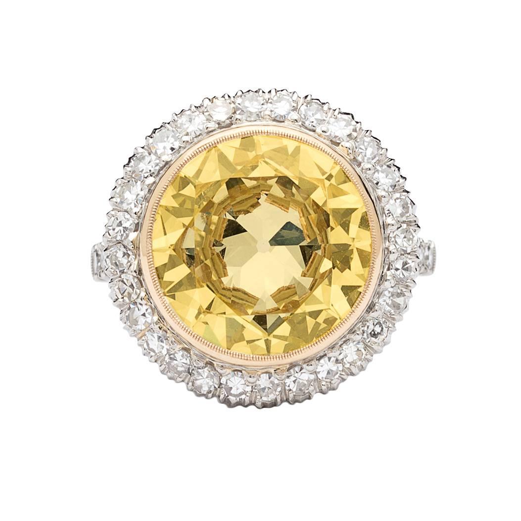 Stunning GIA 6.18 Carat Fancy Light Yellow Diamond Ring