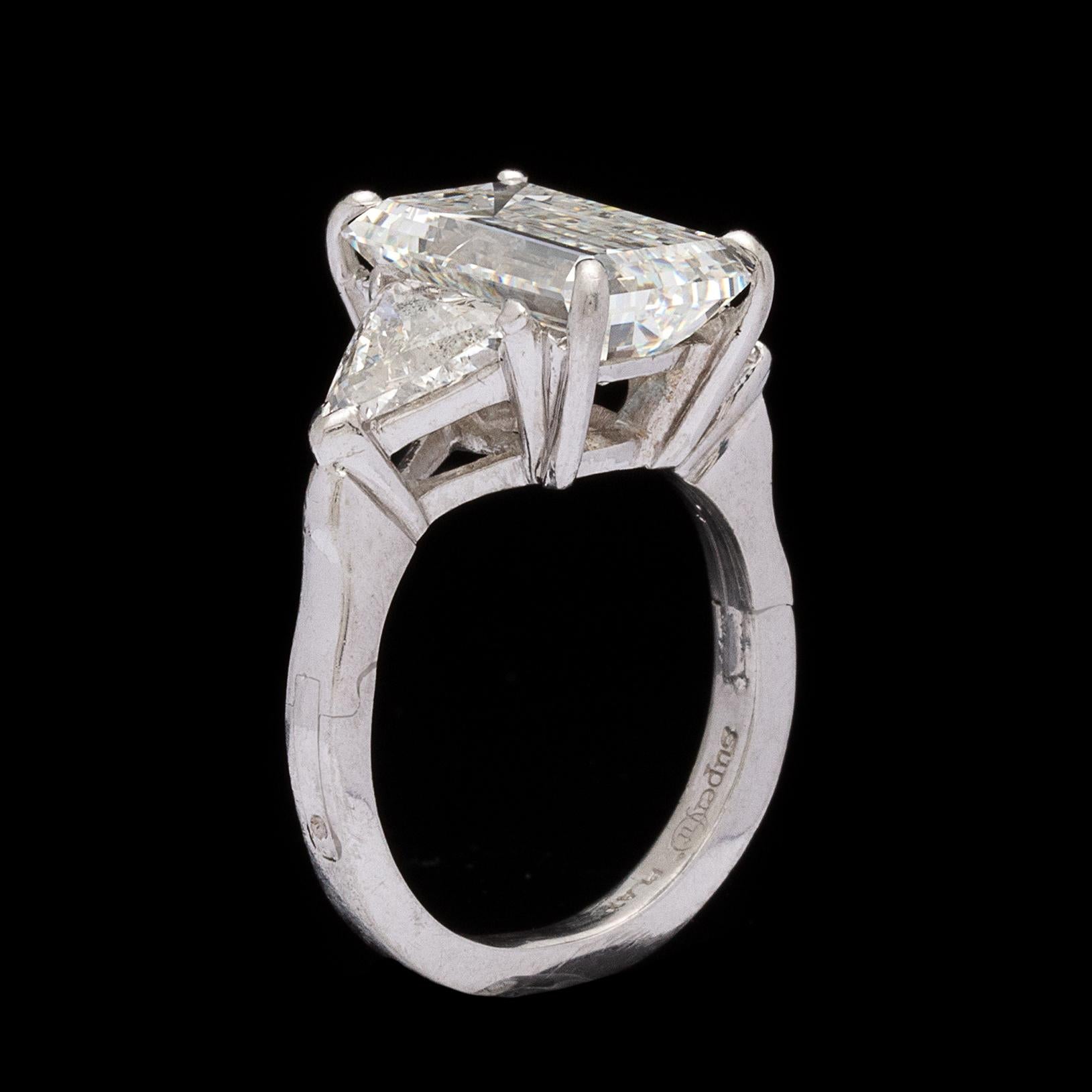 Women's or Men's Stunning GIA 6.23 Carat G/SI2 Emerald Cut Diamond Ring