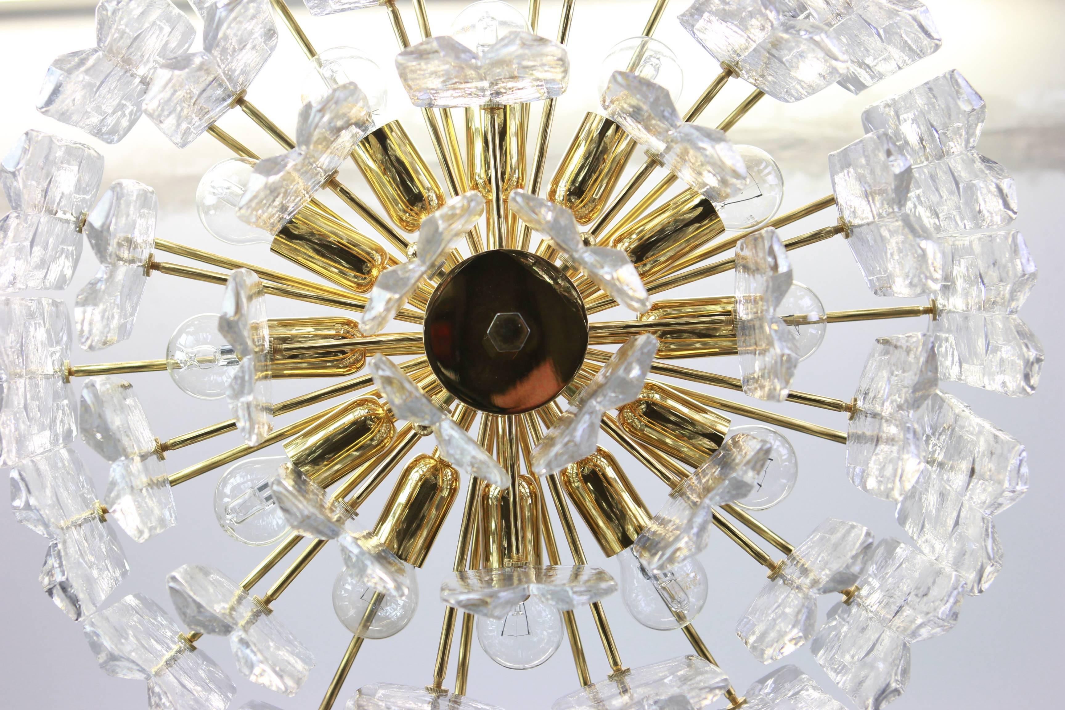 Stunning Gilt Brass, Crystal Glass Light Fixture Palazzo, Kalmar, Austria, 1970 For Sale 3