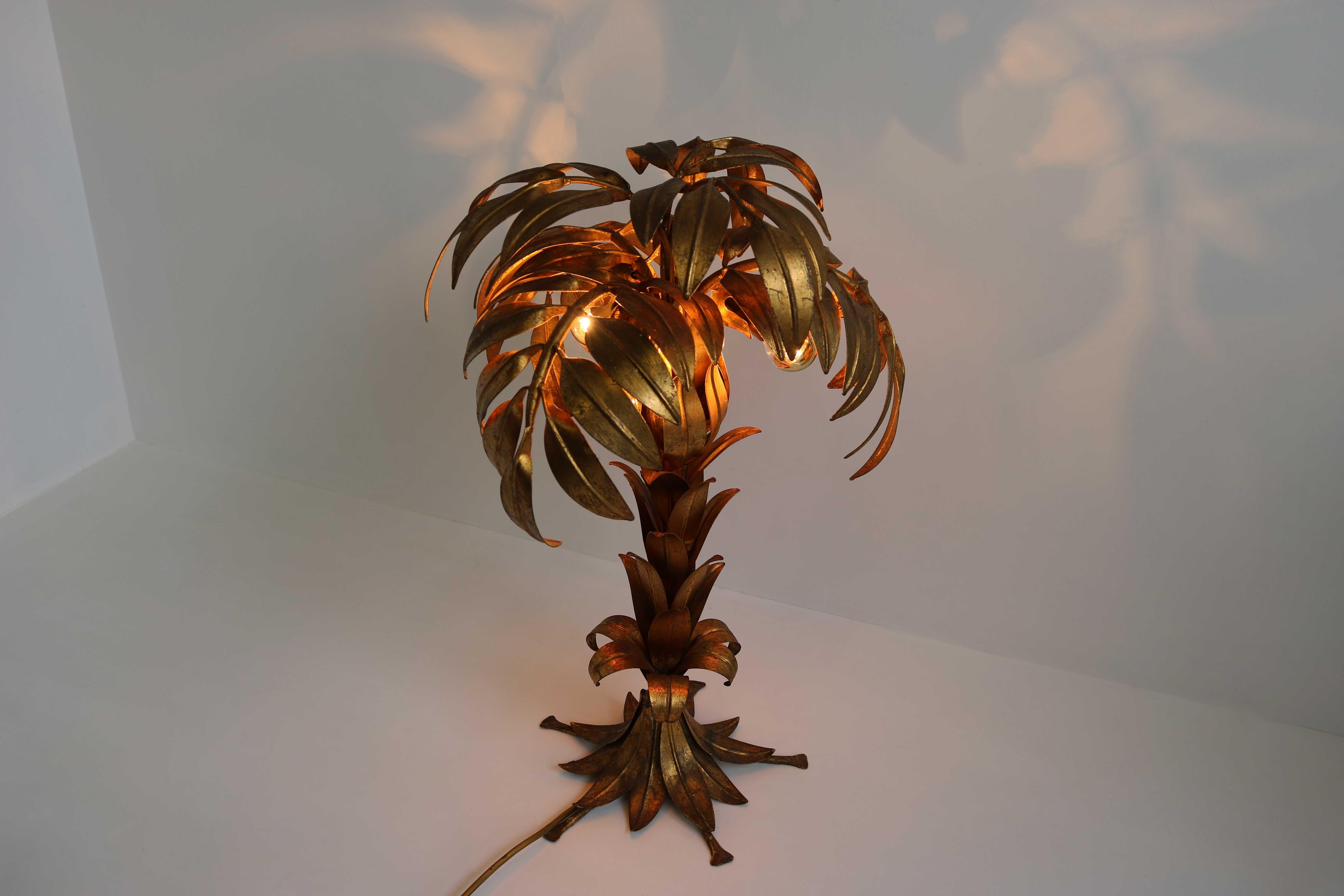 Atemberaubende vergoldete Palmen-Tischlampe von Hans Kögl, 1970er Design Hollywood Regency  im Angebot 1