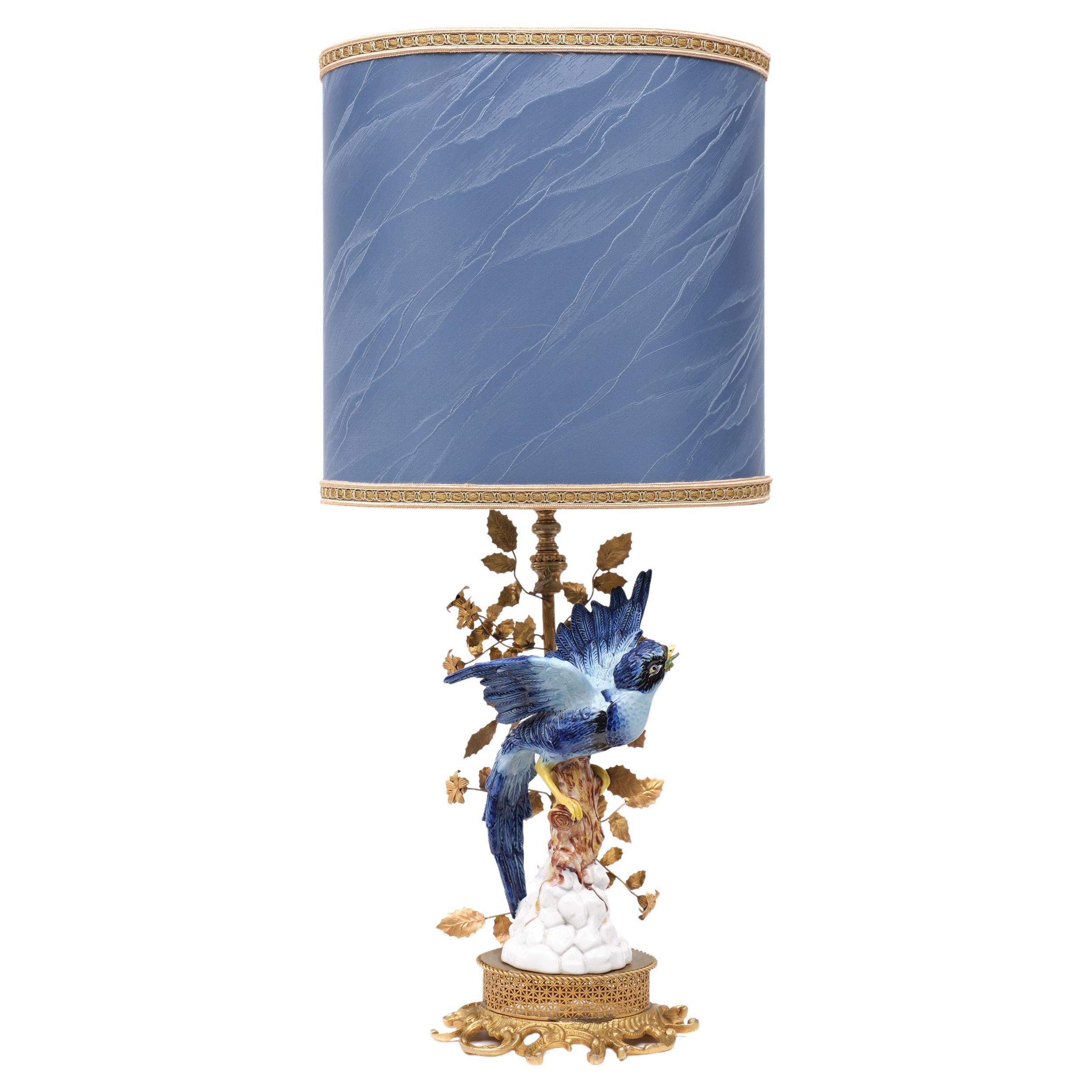 Magnifique Giulia Mangani - Lampe de table italienne avec oiseau exotique - Sèvres  porcelaine en vente
