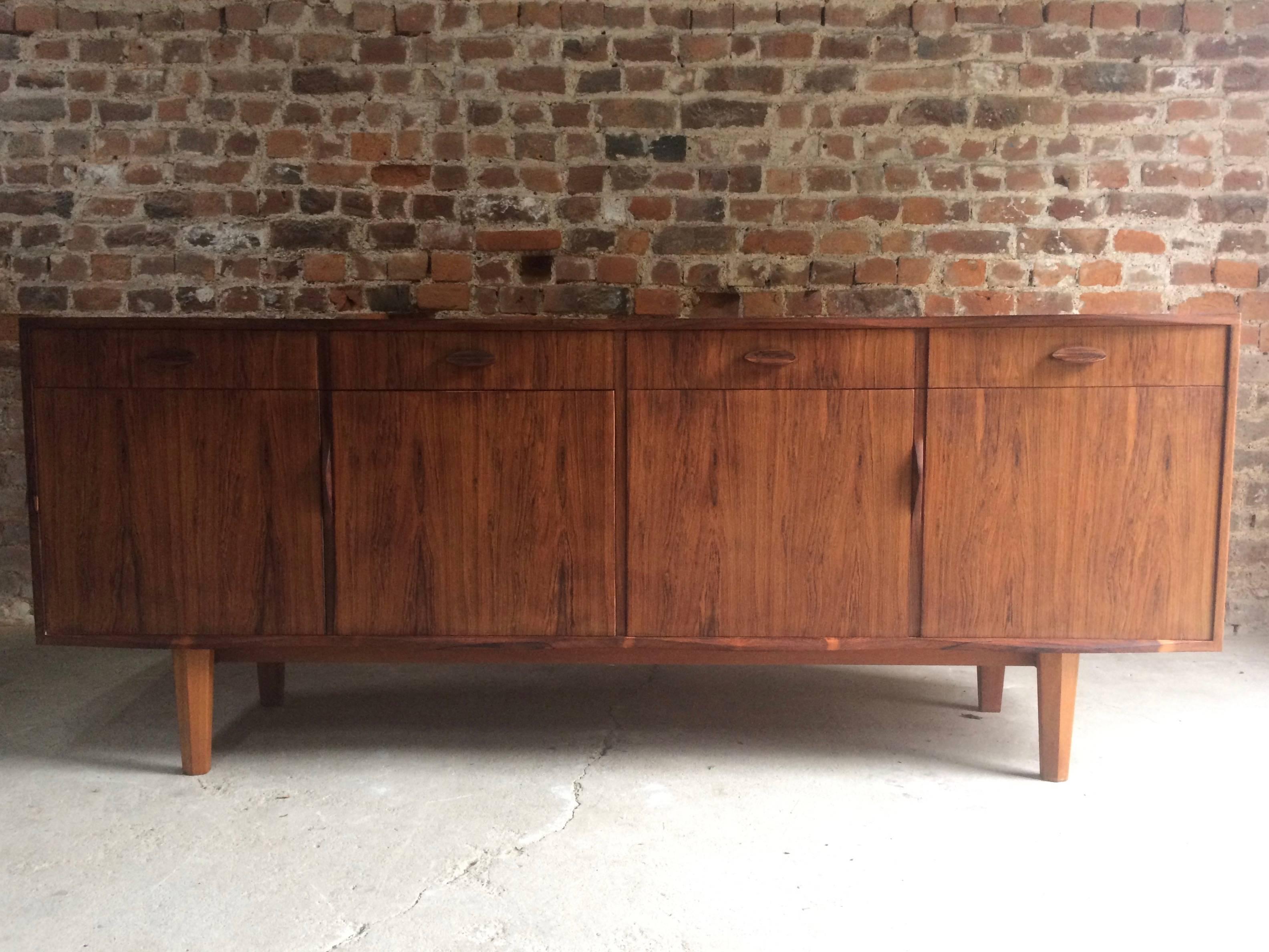 Stunning Gordon Russell R818 Rosewood Credenza Sideboard Lee Longlands, 1965 5