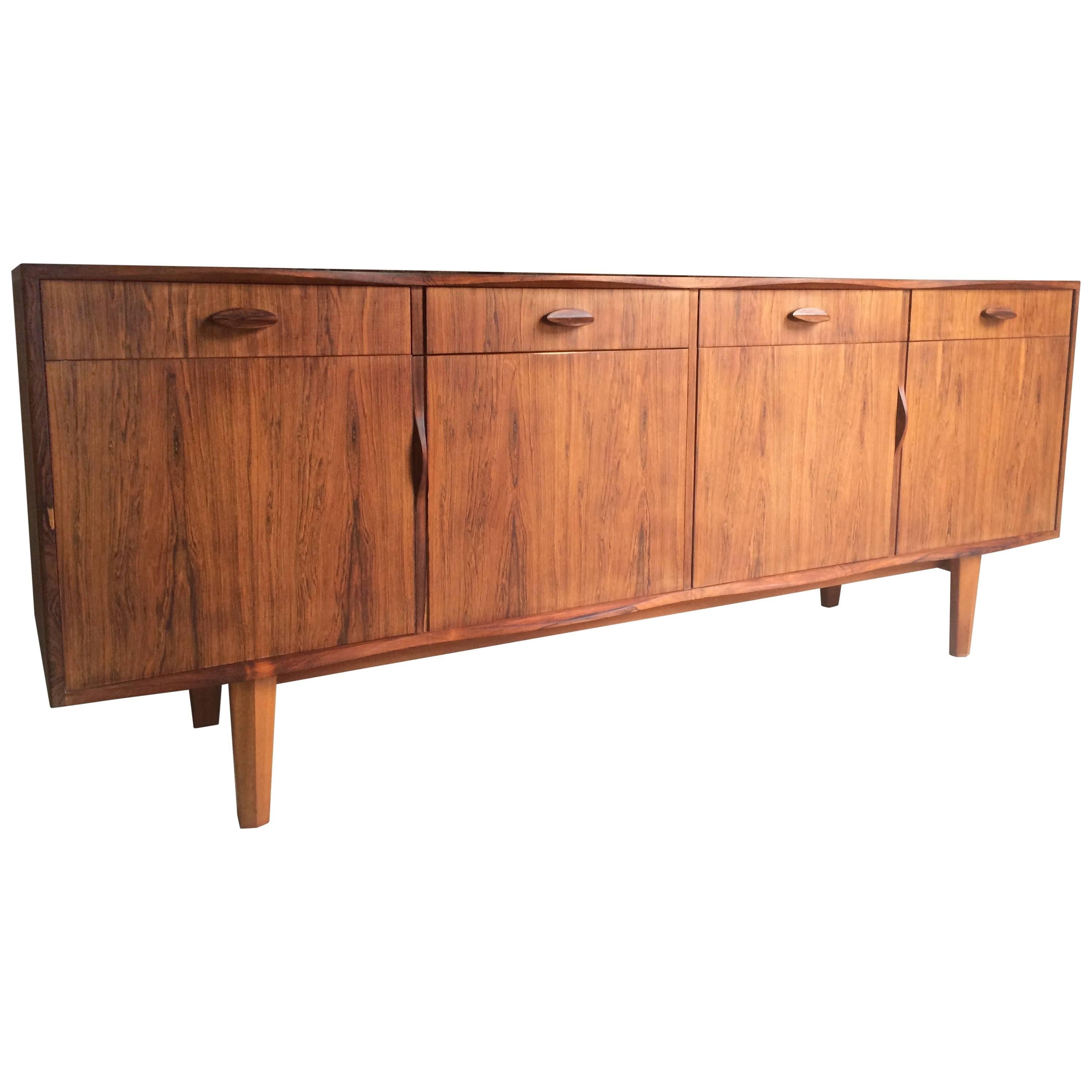 Stunning Gordon Russell R818 Rosewood Credenza Sideboard Lee Longlands, 1965