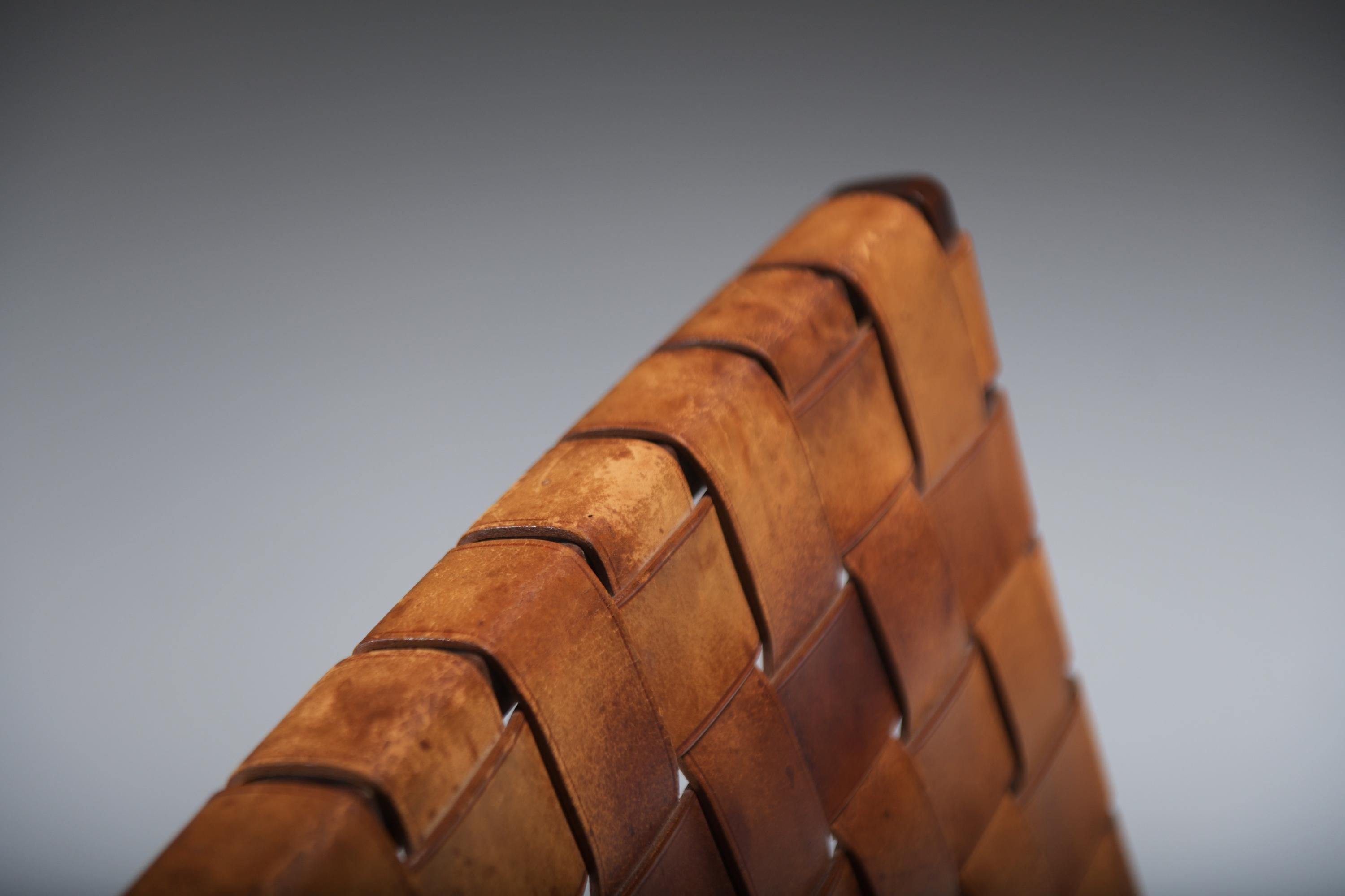 Leather Stunning Guama lounge chair by Gonzalo Cordoba for Dujo Cuba.  A rare find! For Sale