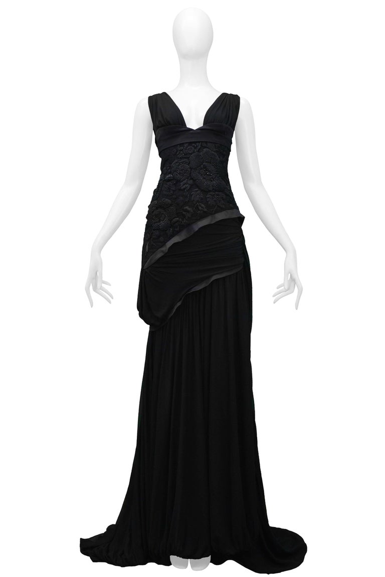 Stunning Gucci Black Floral Embroidered Cutout Evening Gown 2005 For Sale  at 1stDibs | gucci black gown, gucci evening dress, black floral evening  gown