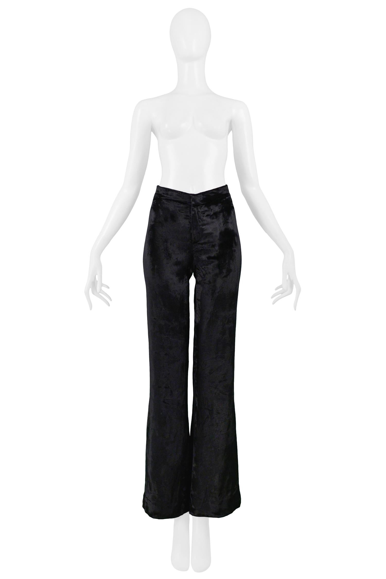 Resurrection Vintage is excited to offer this stunning pair of vintage black Tom Ford for Gucci velvet flare pants with a high waist, center front zipper, and smooth back.

Gucci
Designed by Tom Ford
Size 38
Velvet
Excellent Vintage
