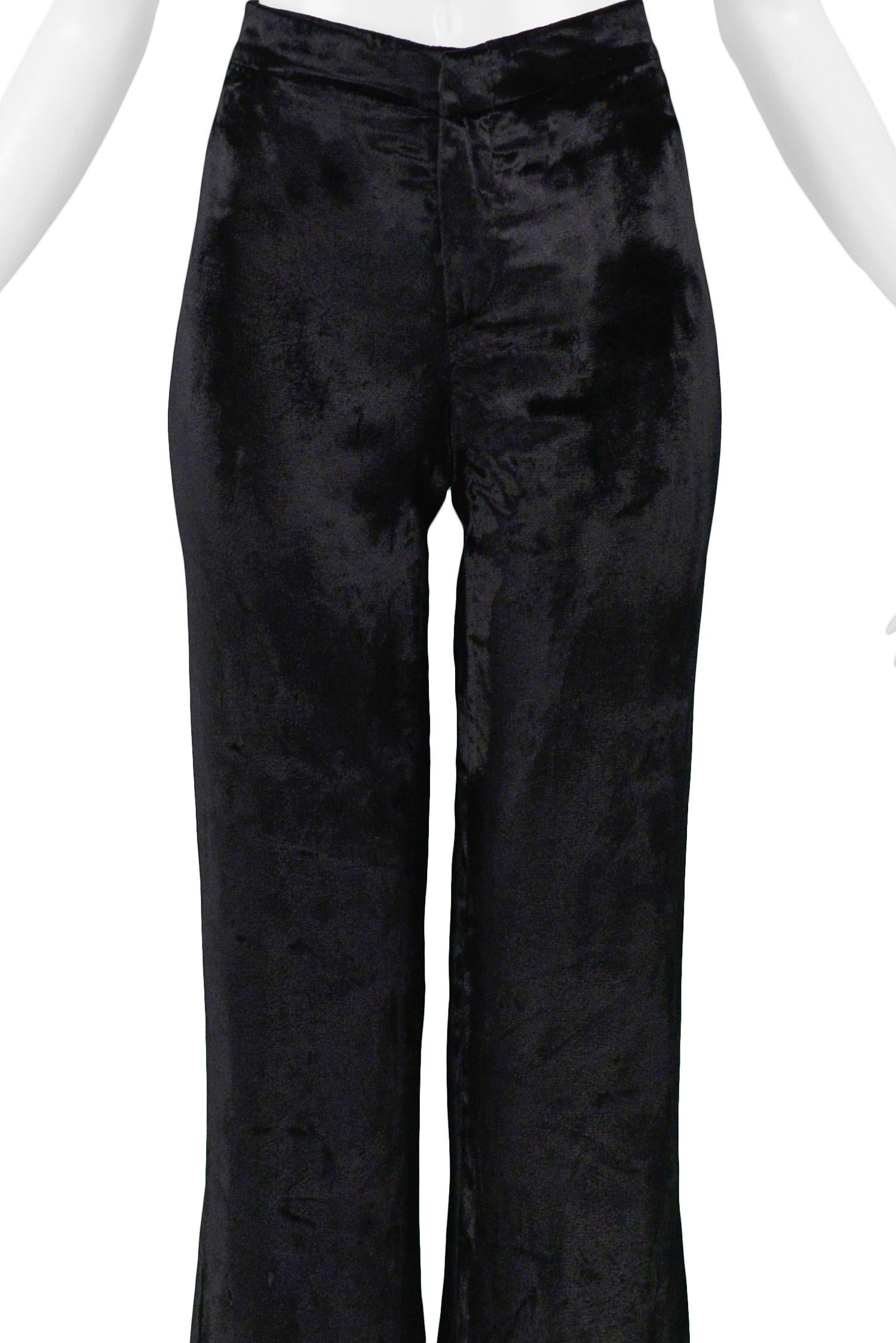 Atemberaubende Gucci by Tom Ford Schlaghose aus schwarzem Samt (Schwarz) im Angebot