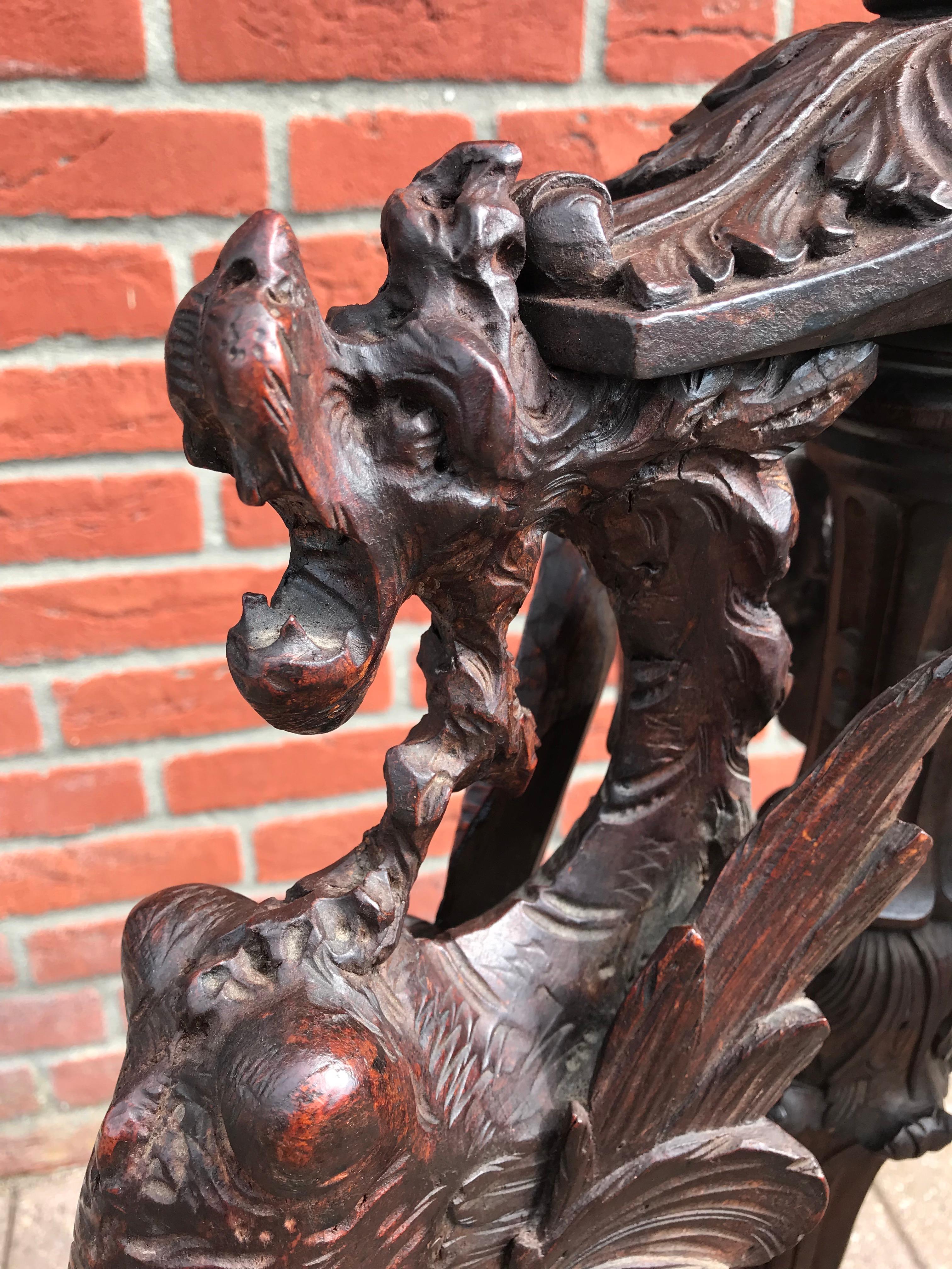 Impressive and all Hand-Carved Griffin Sculptures in a Gothic Style Floor Lamp For Sale 7