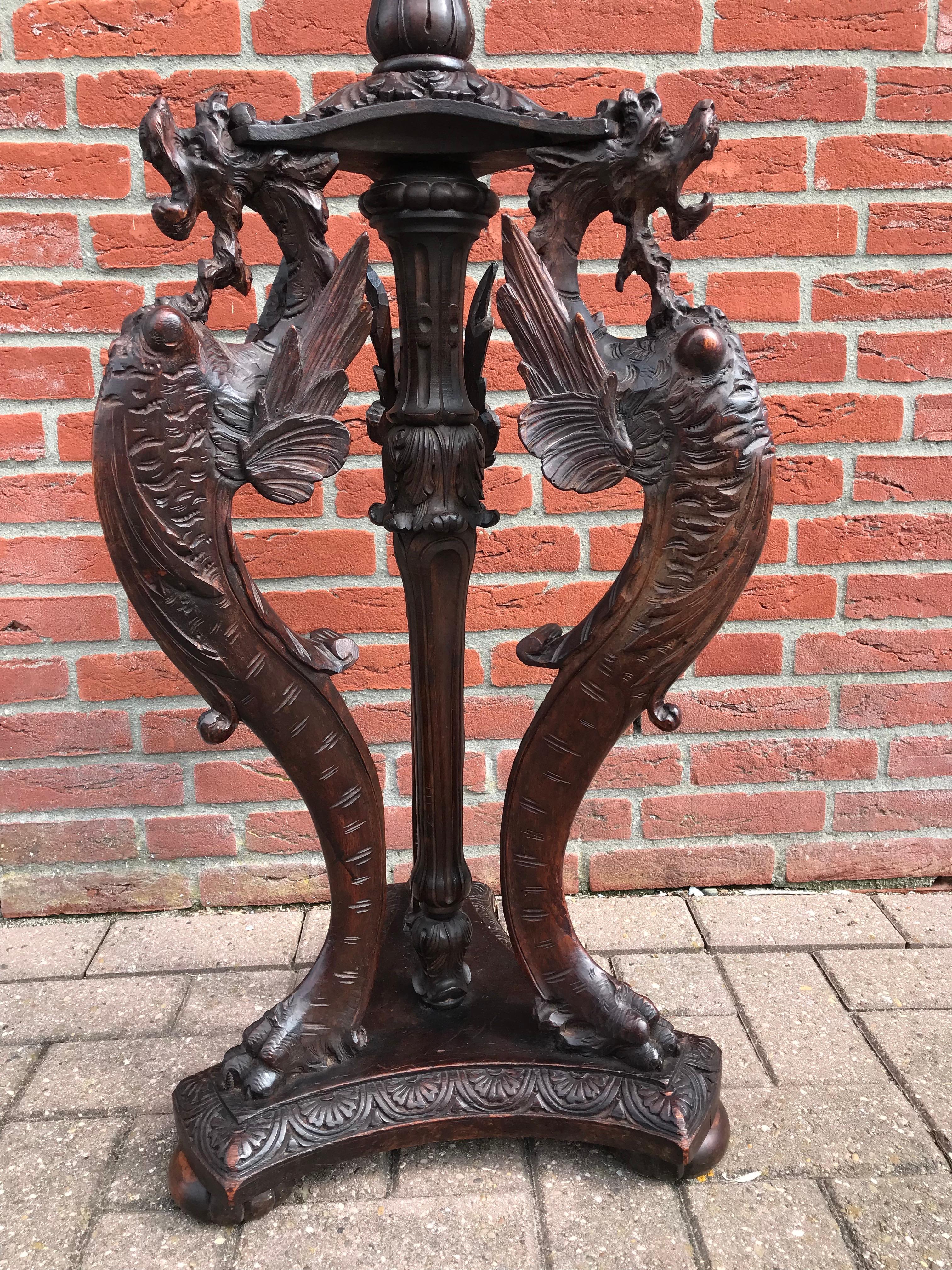 Impressive and all Hand-Carved Griffin Sculptures in a Gothic Style Floor Lamp In Excellent Condition For Sale In Lisse, NL