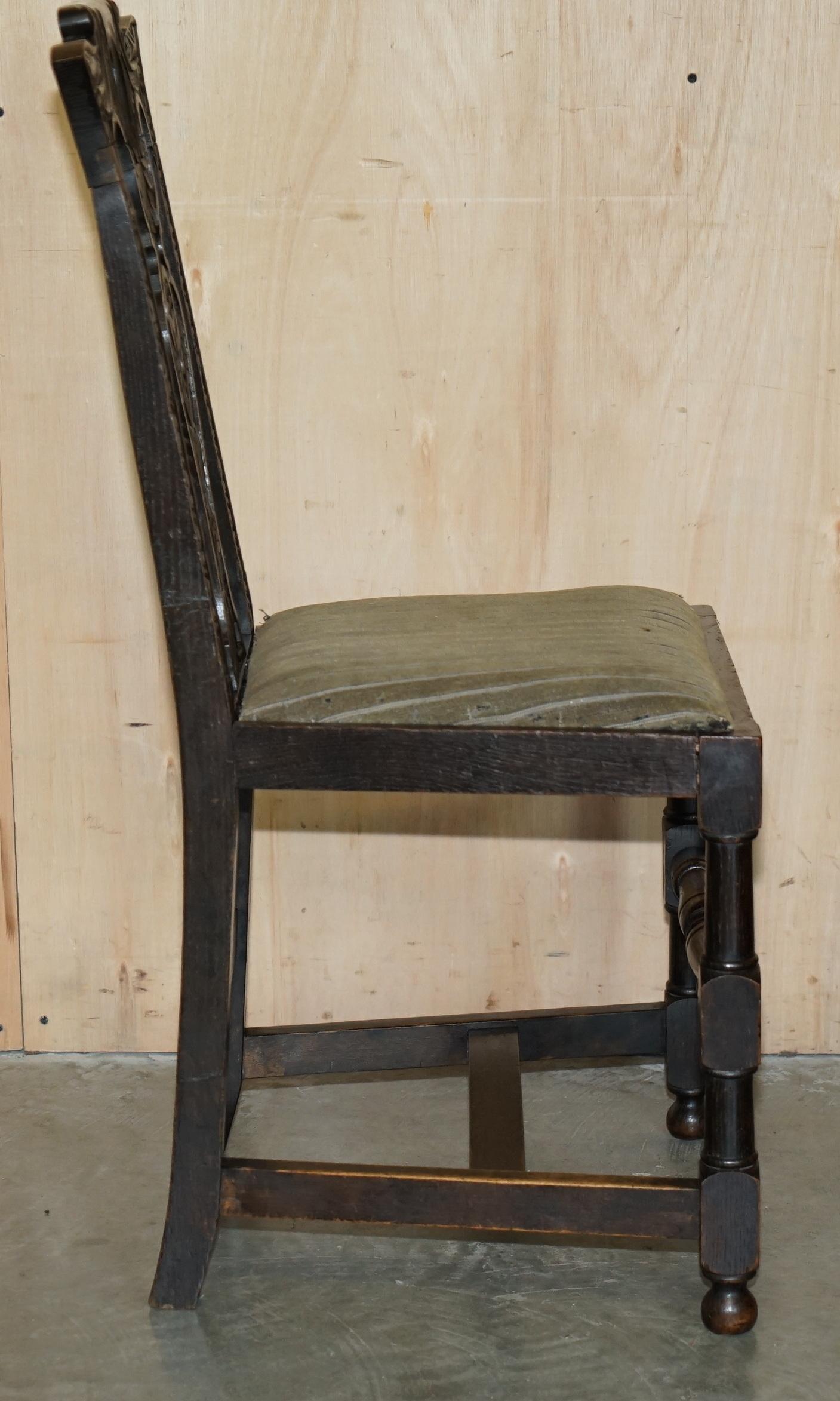 Table de salle à manger ViCtorian extensible sculptée à la main, 6 chaises en vente 11