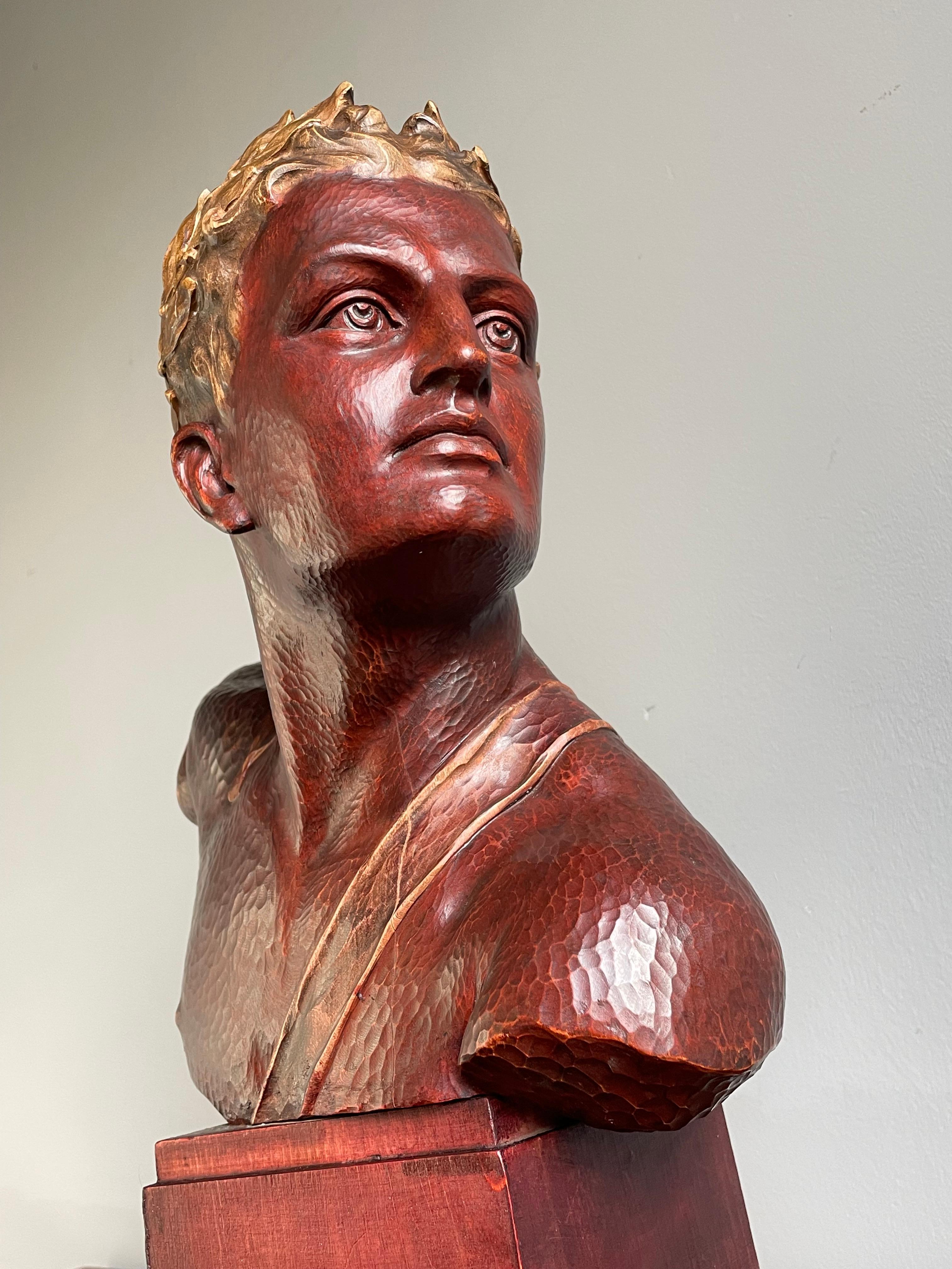 Solid wooden bust of an Olympic champion by (professor) Otto Poertzel (1876 - 1963).

This stunning bust of a young male athlete is of museum quality and condition. Both the geometrical design of the wooden base and the fresh and energetic look and