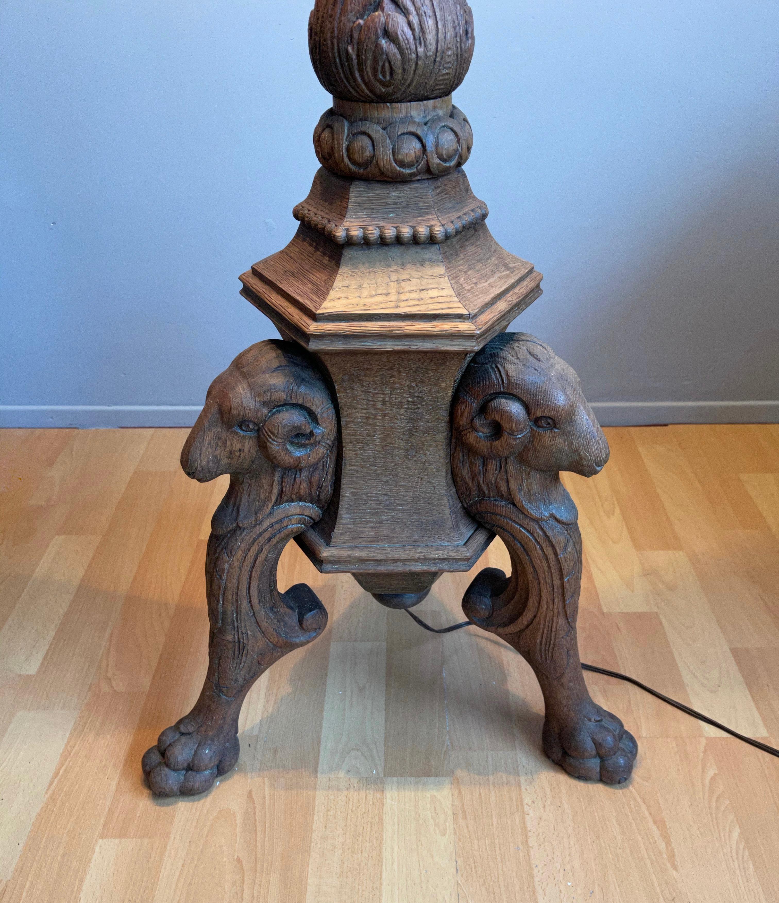 Stunning Hand Carved Arts & Crafts Floor Lamp with Triple Rams Heads & Legs Base 7