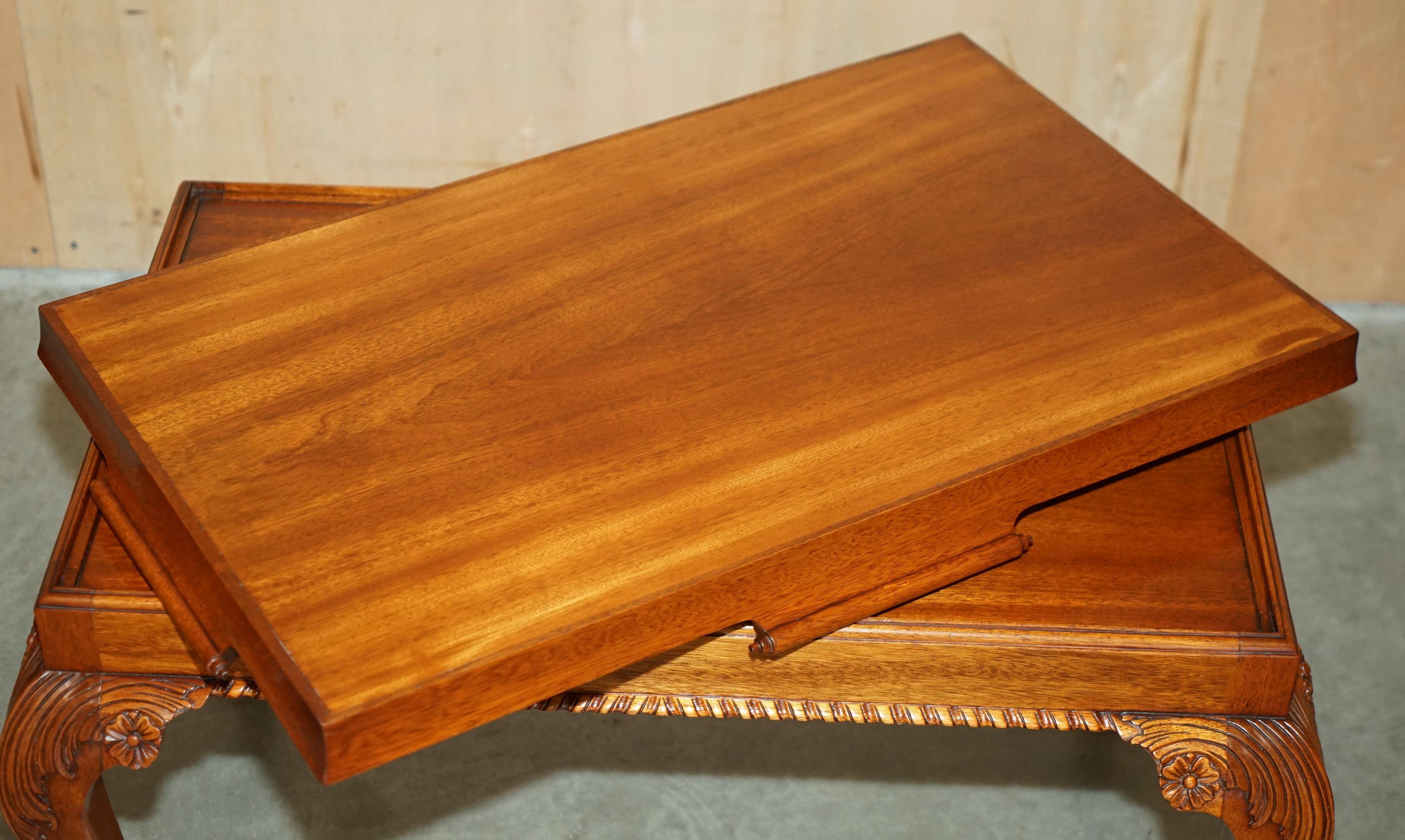 STUNNiNG HAND CARVED CLAW & BALL FOOT HARDWOOD COFFEE TRAY TABLE REMOVABLE TRAY For Sale 5