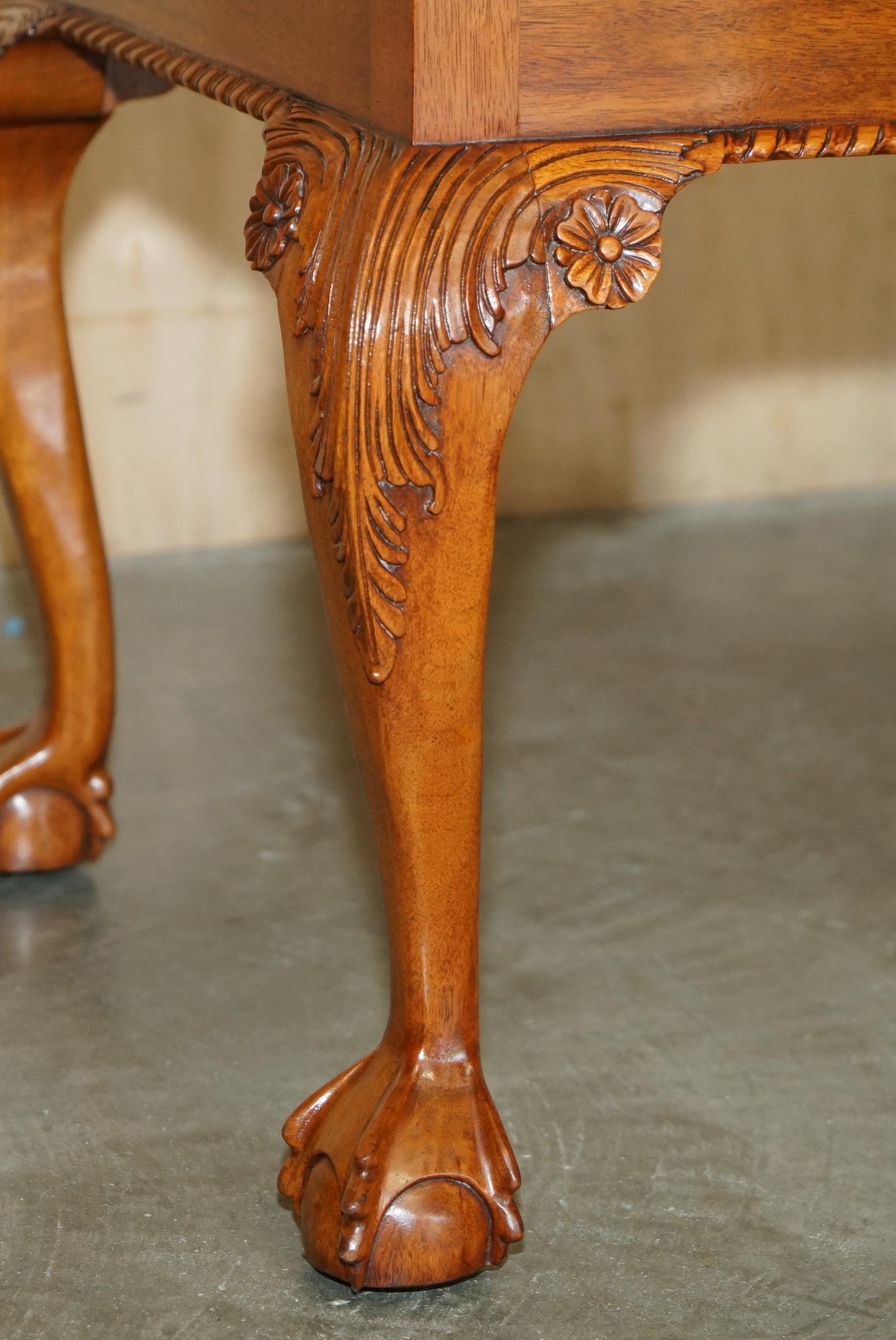 20th Century STUNNiNG HAND CARVED CLAW & BALL FOOT HARDWOOD COFFEE TRAY TABLE REMOVABLE TRAY For Sale