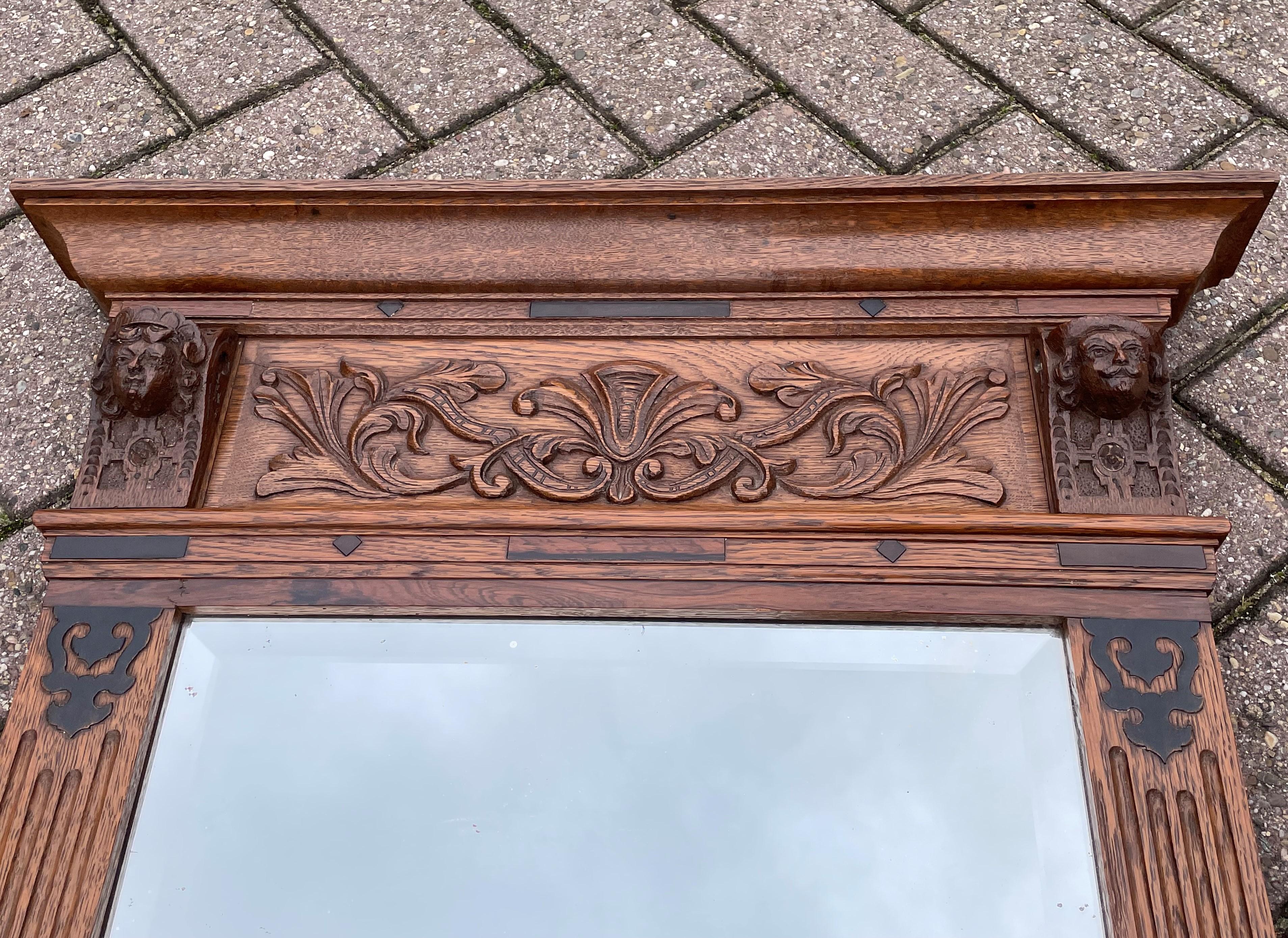 Stunning Hand Carved Dutch Oak Wall Mirror w. Lady & Lord Sculptures circa 1880 In Excellent Condition In Lisse, NL