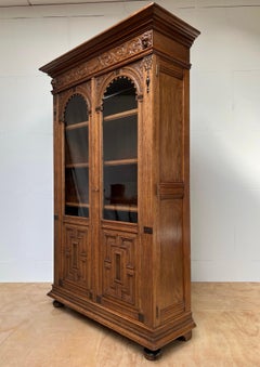 Stunning Hand Carved Dutch Renaisssance Oak Bookcase / Cabinet w. Glass Windows