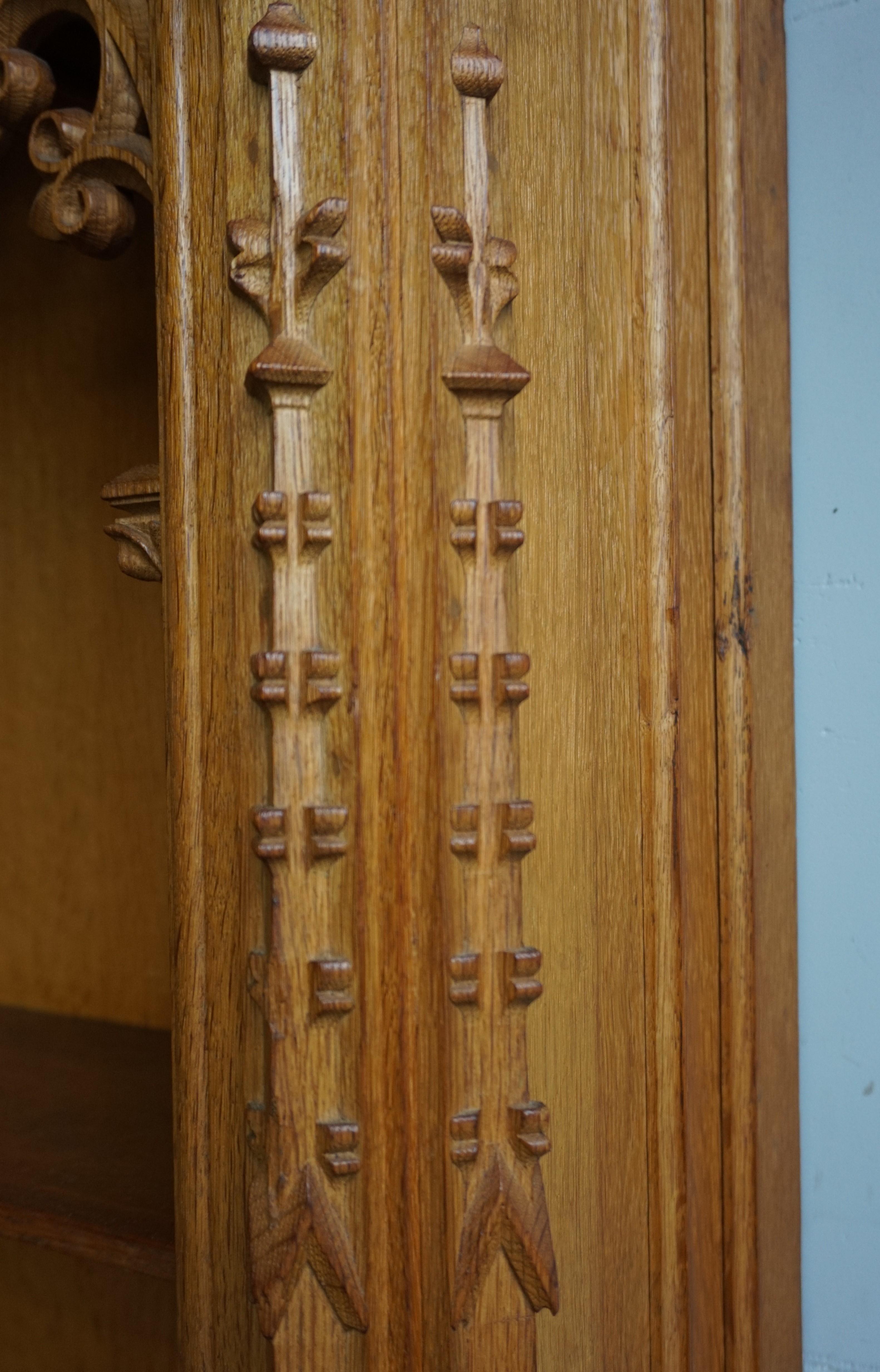 Stunning Hand Carved Light Oak Antique Gothic Revival Bookcase / Shrine Cabinet 7