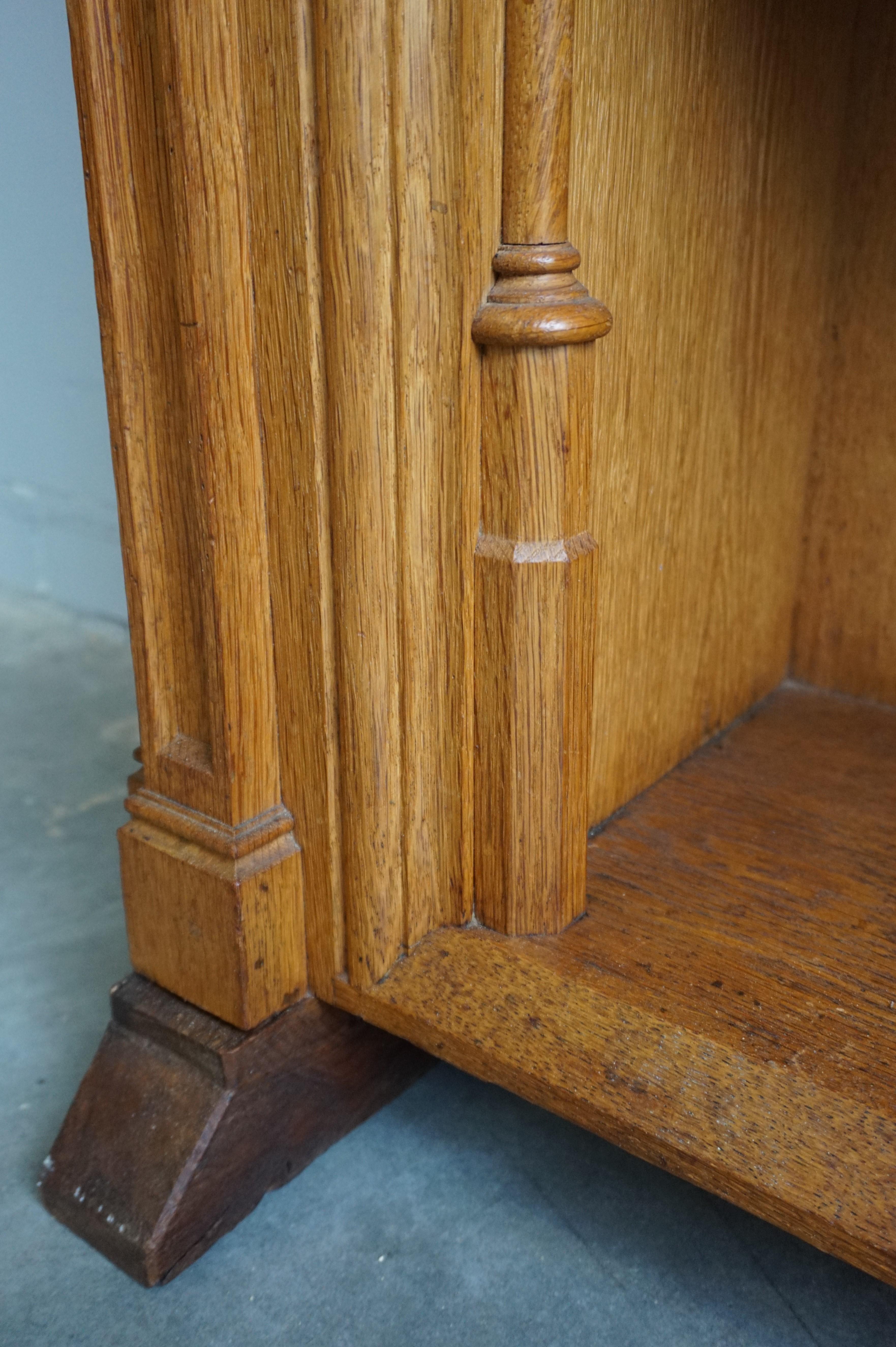 Stunning Hand Carved Light Oak Antique Gothic Revival Bookcase / Shrine Cabinet 10