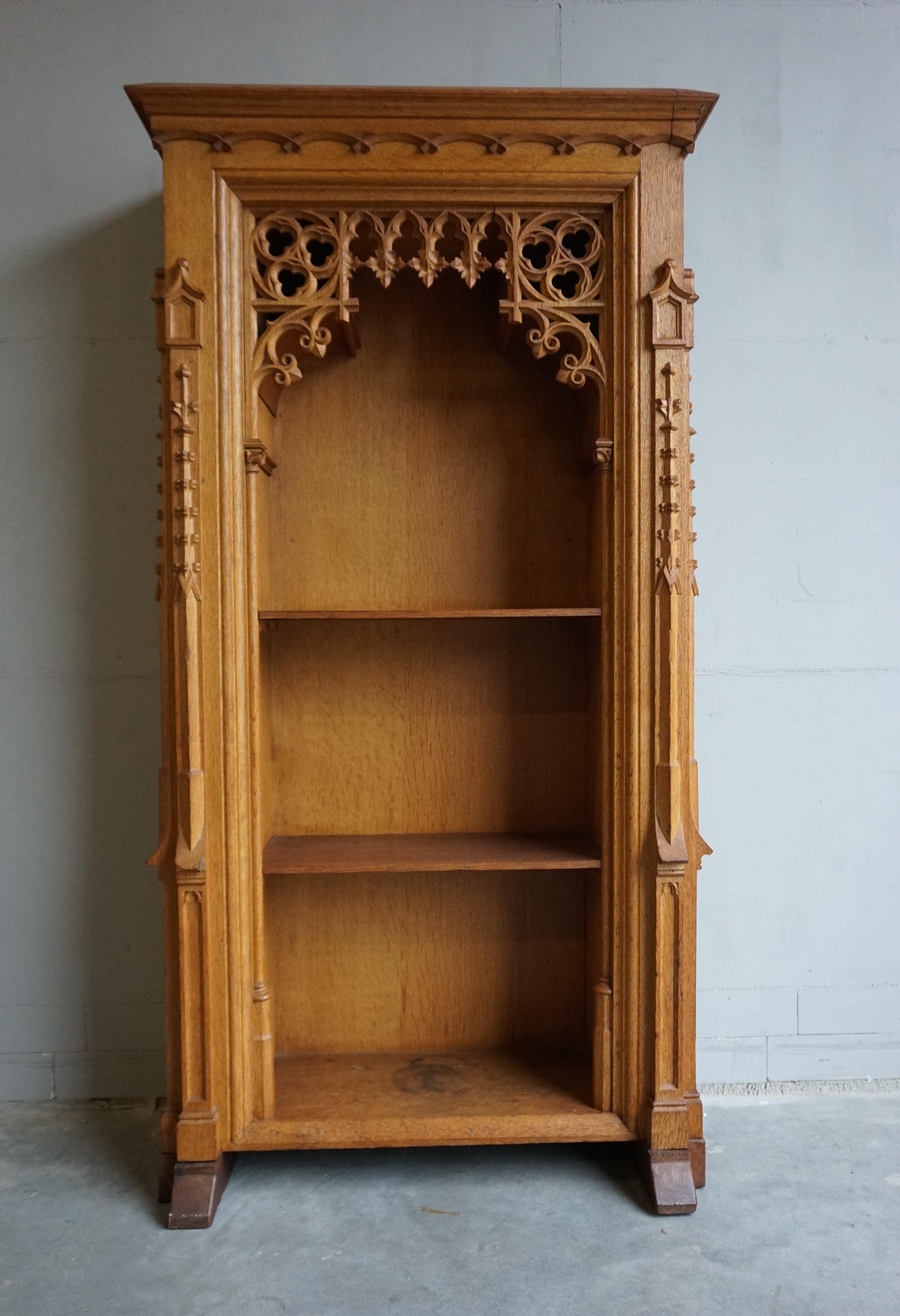 Stunning Hand Carved Light Oak Antique Gothic Revival Bookcase / Shrine Cabinet 11