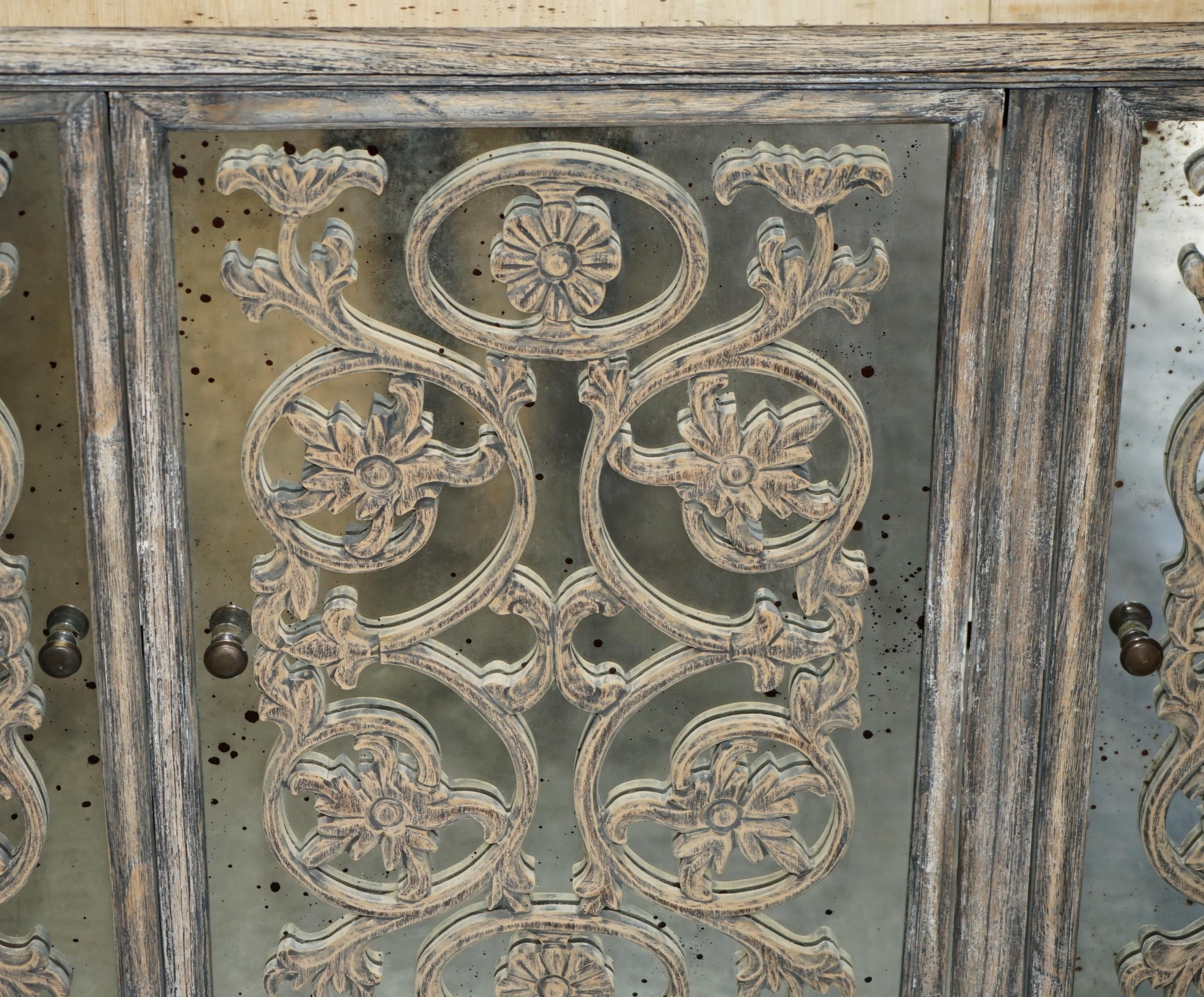 STUNNING HAND CARVED VENETIAN MIRRORED SiDEBOARD CUPBOARD CONSOLE TABLE For Sale 2