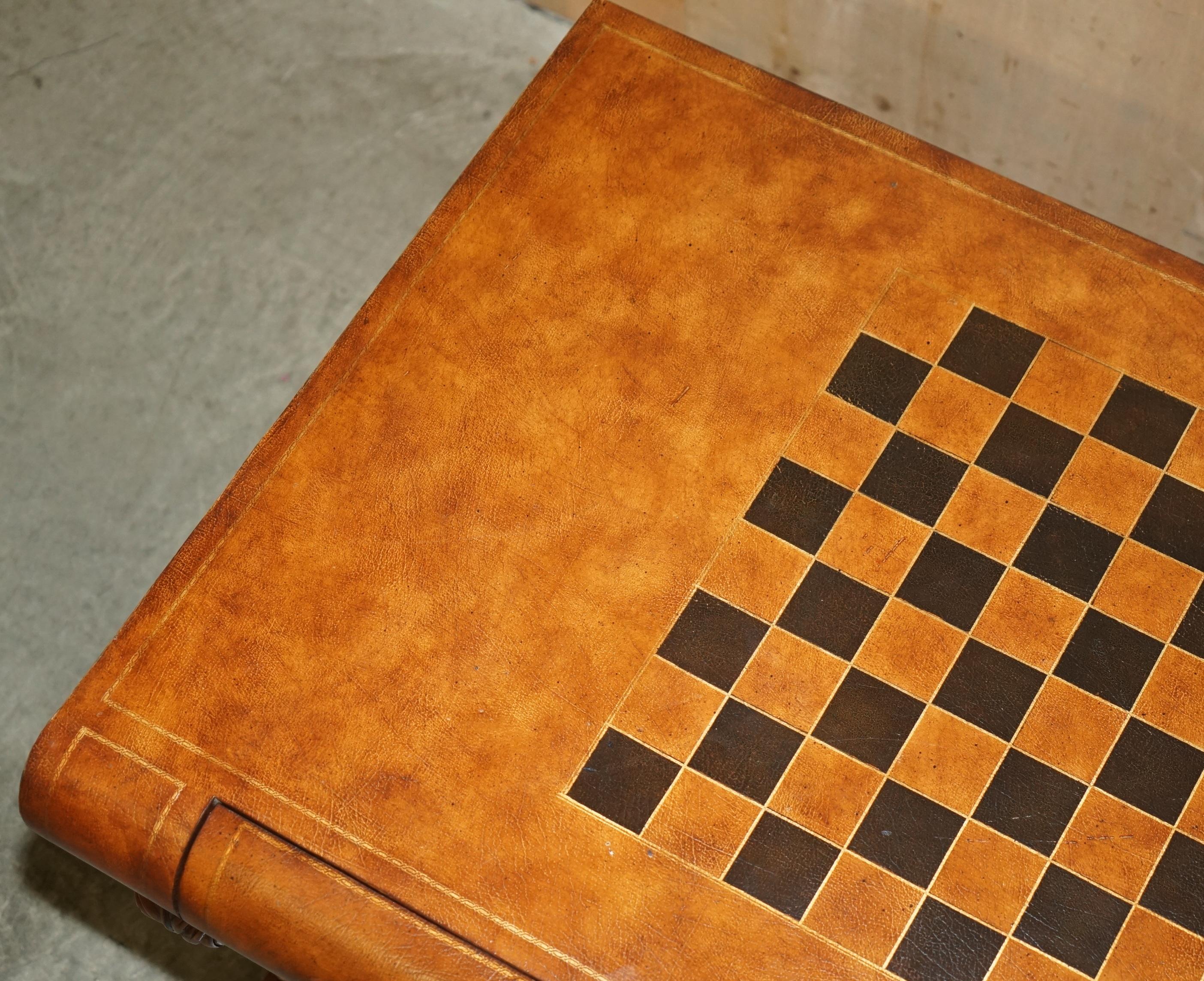 20th Century STUNNiNG HAND DYED BROWN LEATHER SCHOLARS BOOK CHESSBOARD CHESS COFFEE TABLE For Sale