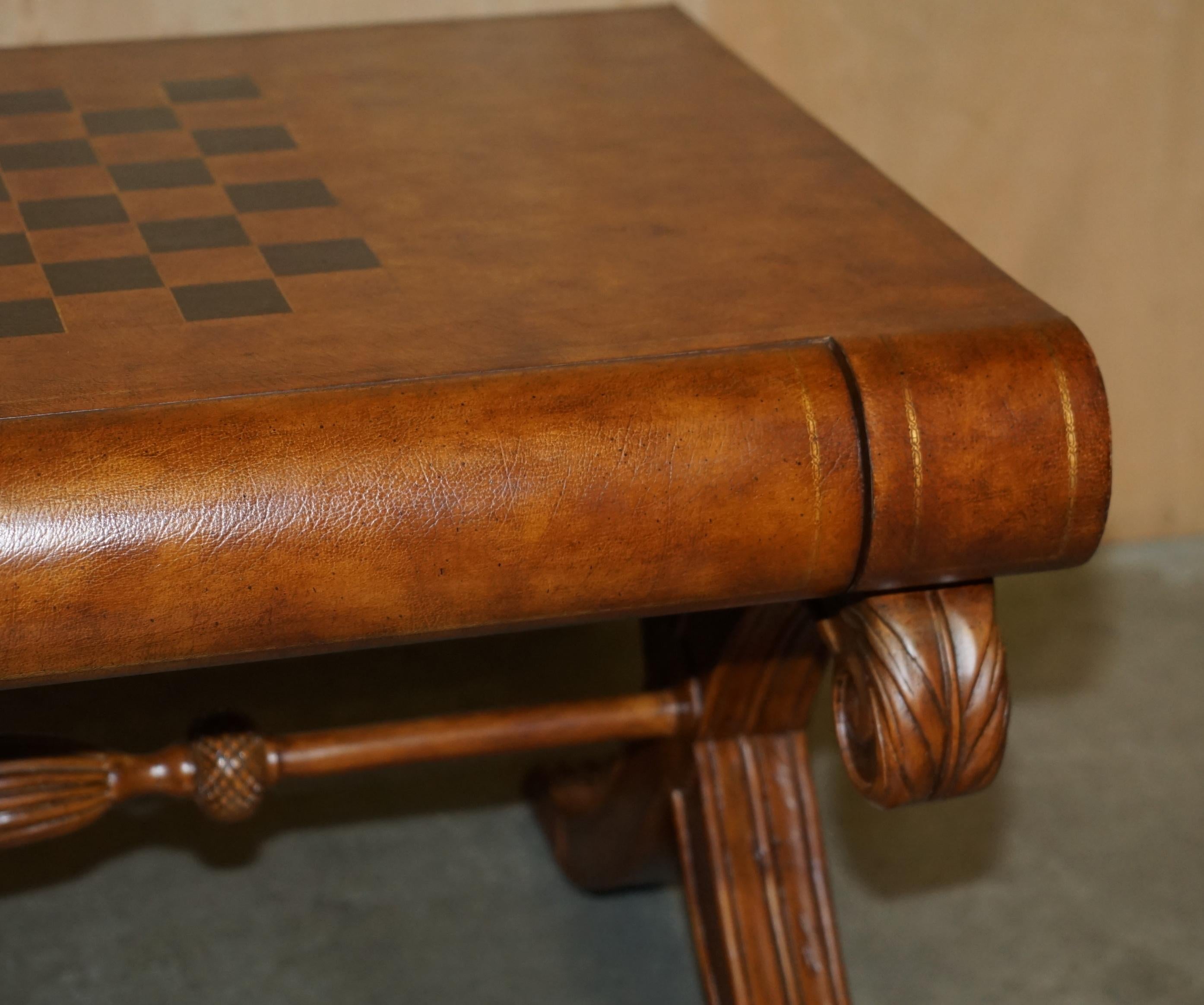 STUNNiNG HANDDYED BROWN LEATHER SCHOLARS BOOK CHESSBOARD CHESS COFFEE TABLE im Angebot 2