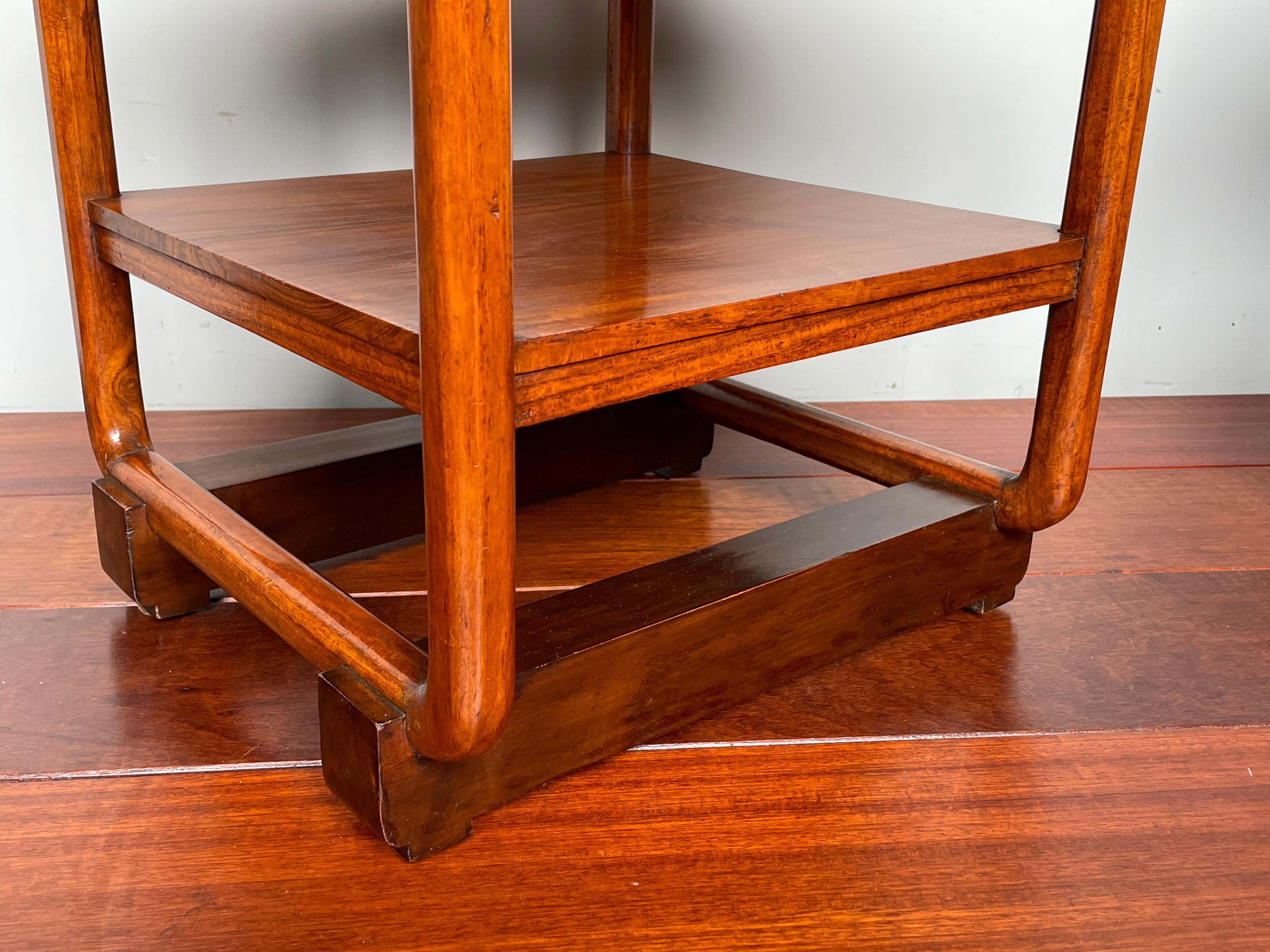 Stunning Handcrafted Pair of Dutch Colonial Art Deco End Tables of Java Teak In Good Condition For Sale In Lisse, NL