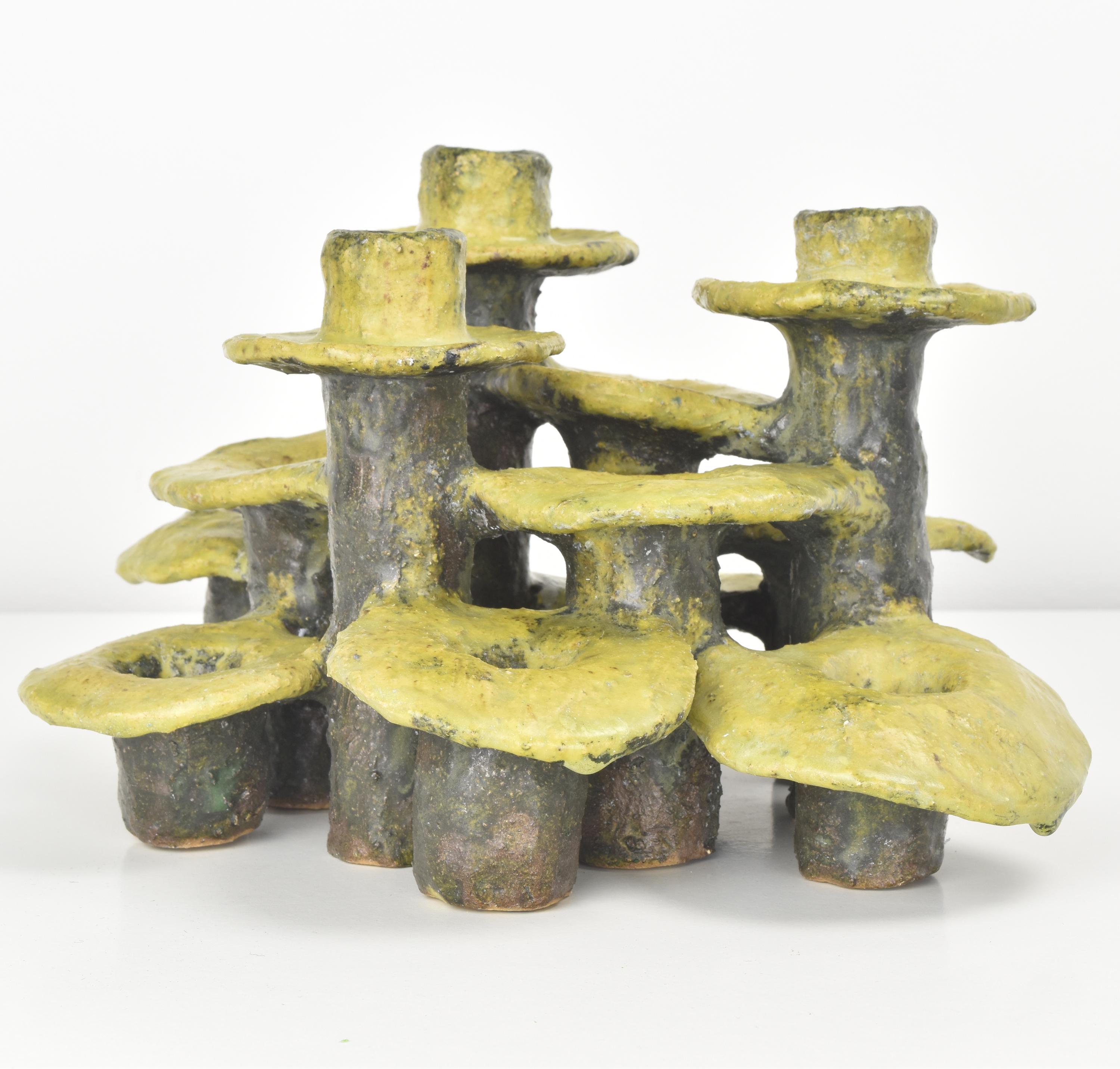 Atemberaubender handgefertigter Kerzenständer aus Keramik im Beate Kuhn-Stil aus der Mitte des Jahrhunderts im Angebot 3