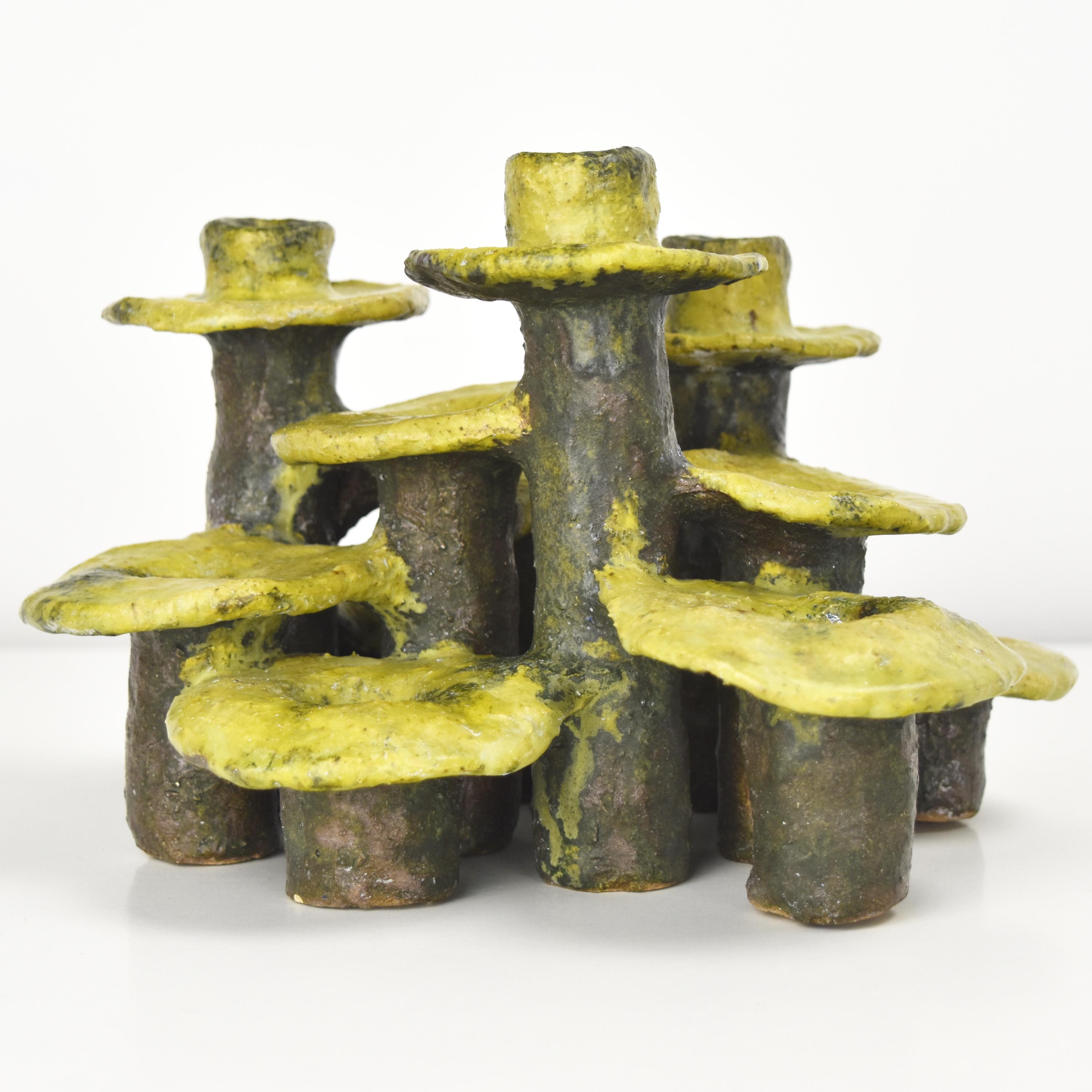 Atemberaubender handgefertigter Kerzenständer aus Keramik im Beate Kuhn-Stil aus der Mitte des Jahrhunderts im Angebot 2