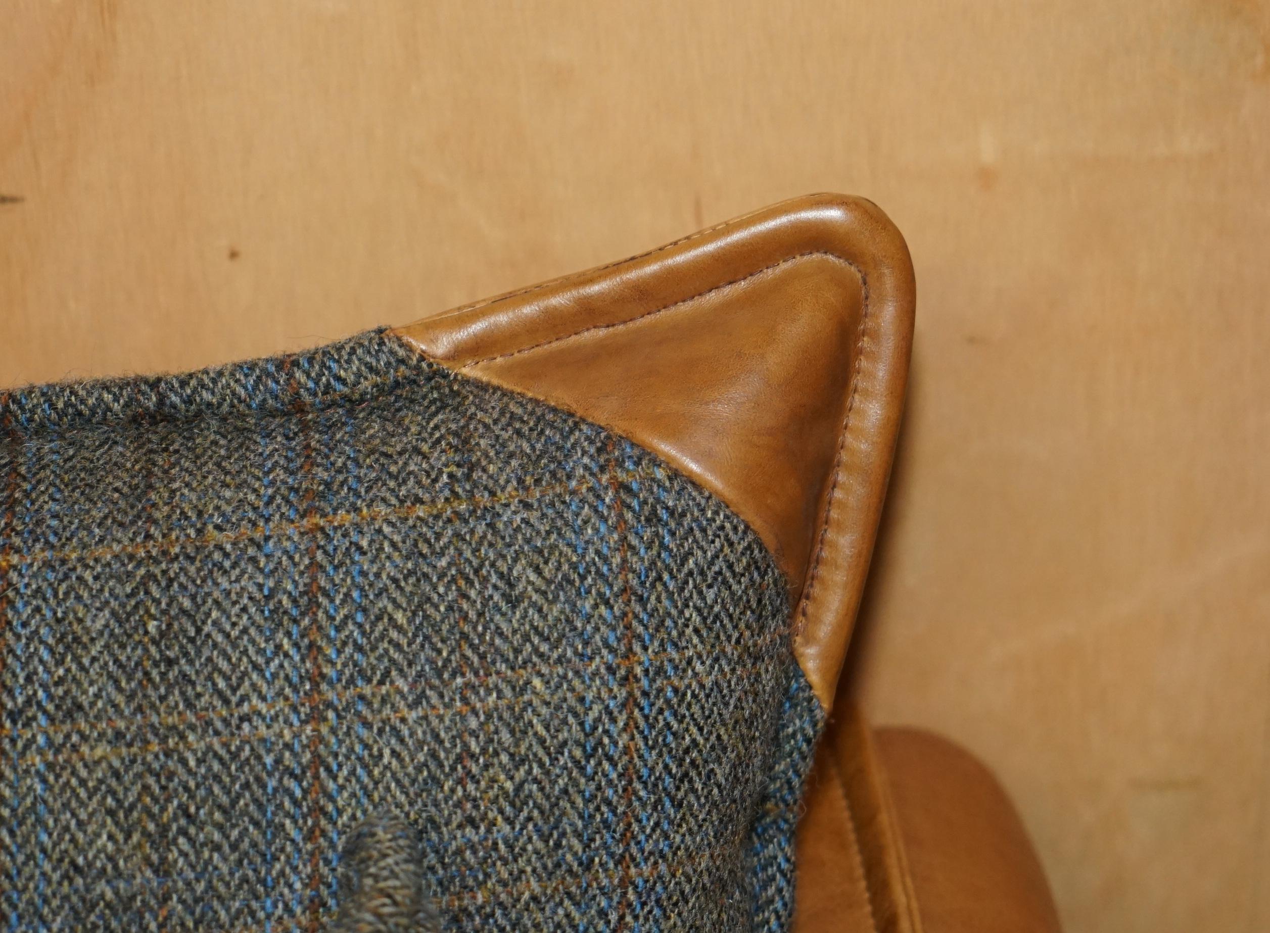 impresionante sofá de piel marrón de harris tweed made in in inglaterra parte de un conjunto grande Hecho a mano en venta