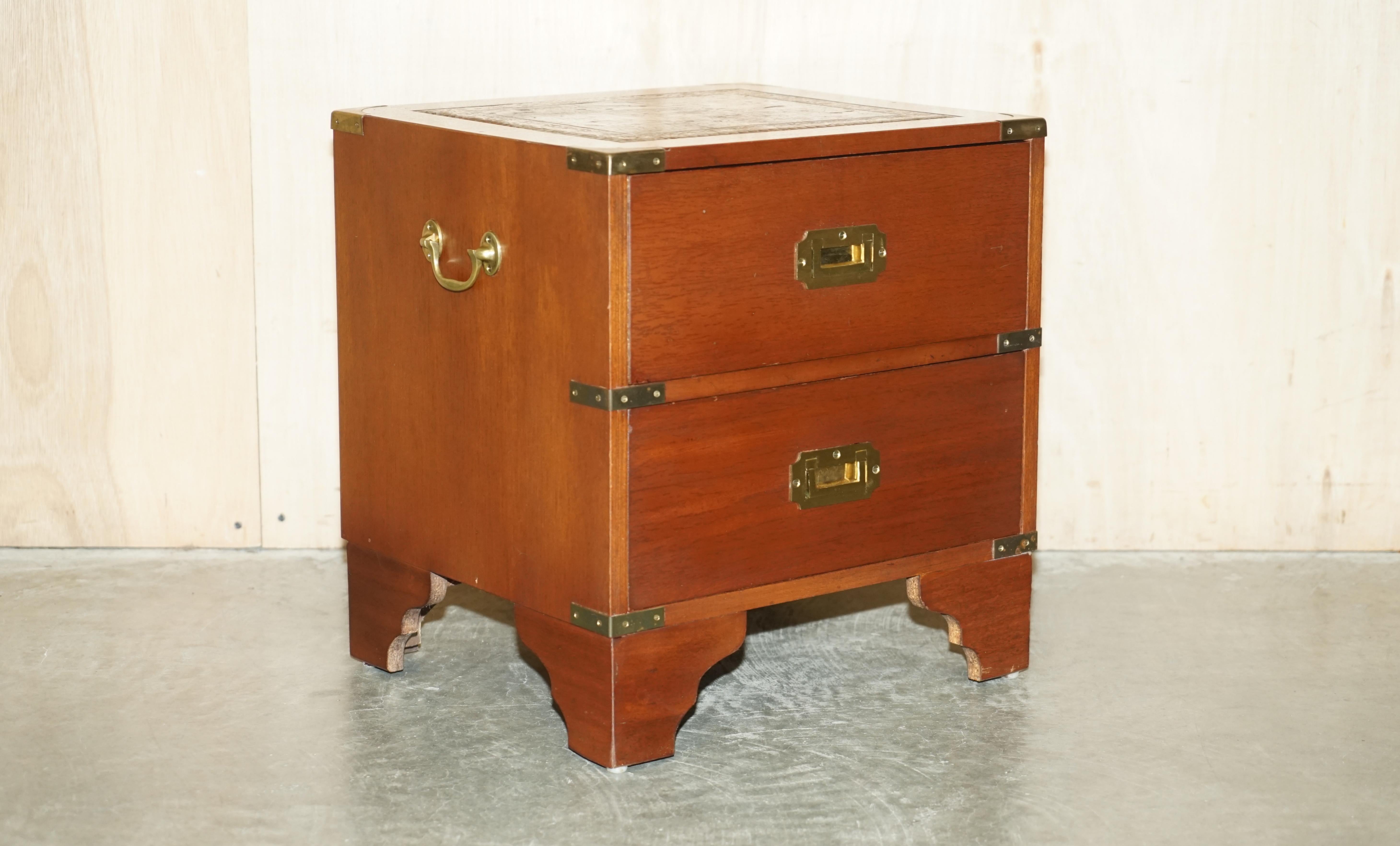 We are delighted to offer for sale this sublime vintage Harrods Kennedy Military Campaign side table with drawers and brown leather top 

A truly stunning and well made piece by Kennedy Furniture and retailed through Harrods London. It works in