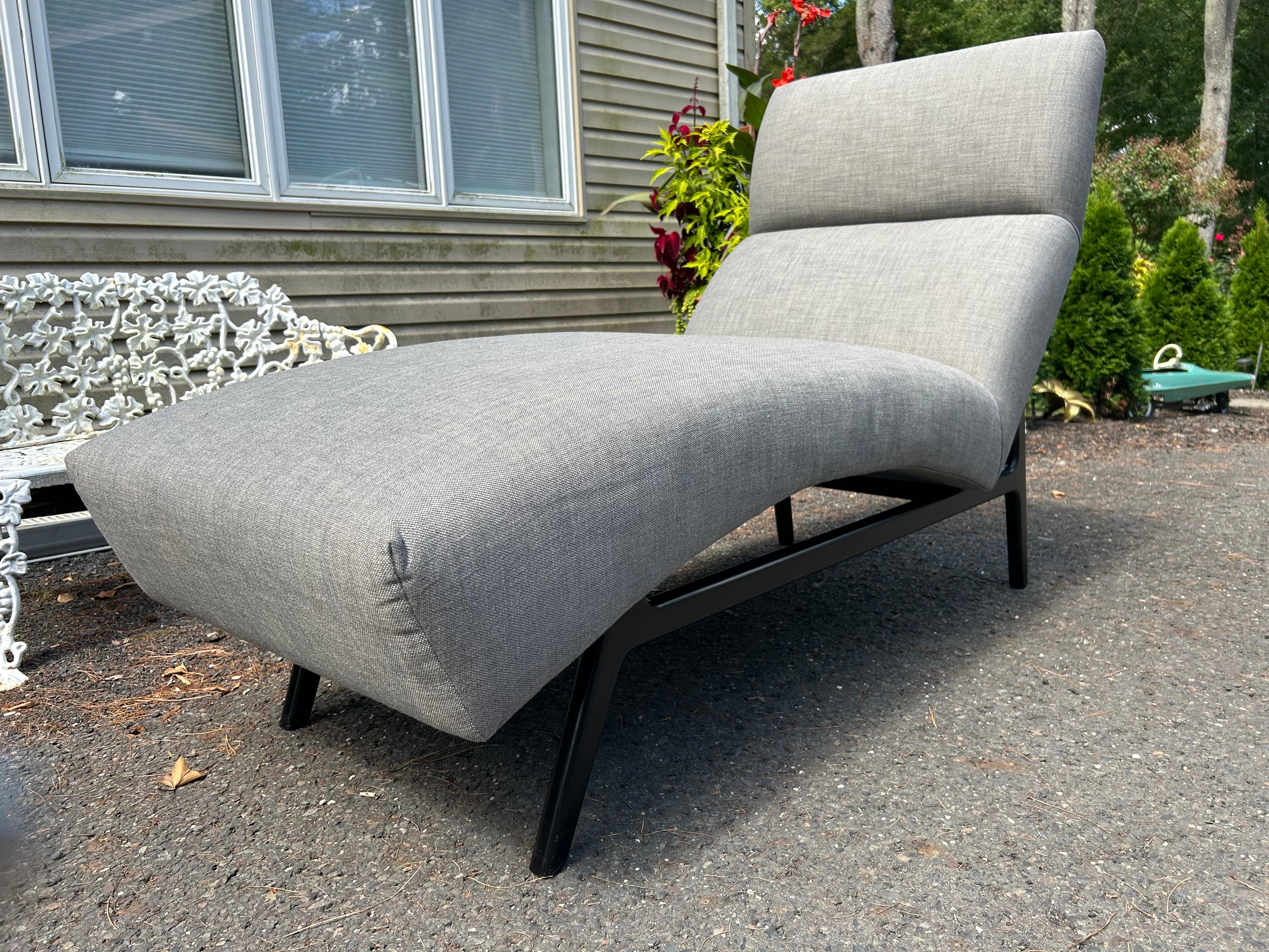 Stupefacente Chaise Lounge Contour in stile Harvey Probber, metà del secolo scorso. in vendita 7