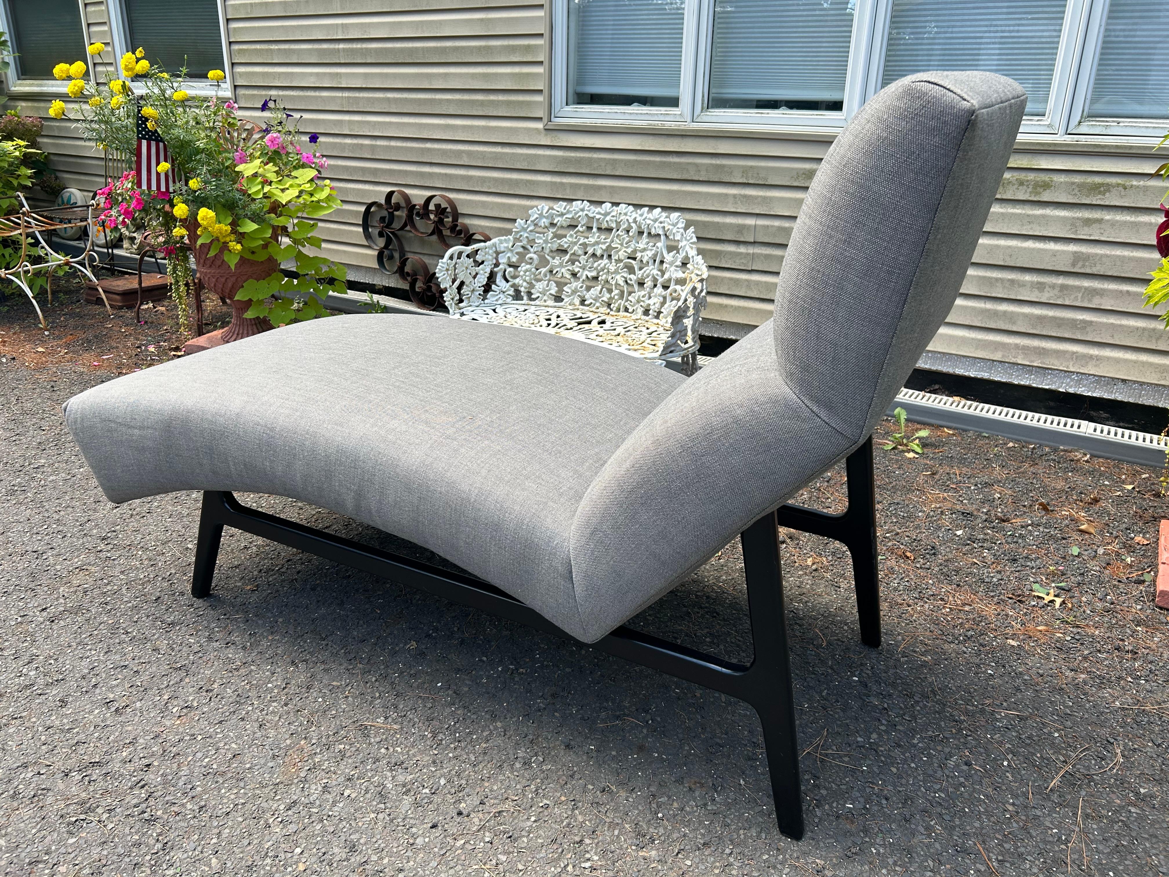 Stupefacente Chaise Lounge Contour in stile Harvey Probber, metà del secolo scorso. in vendita 2