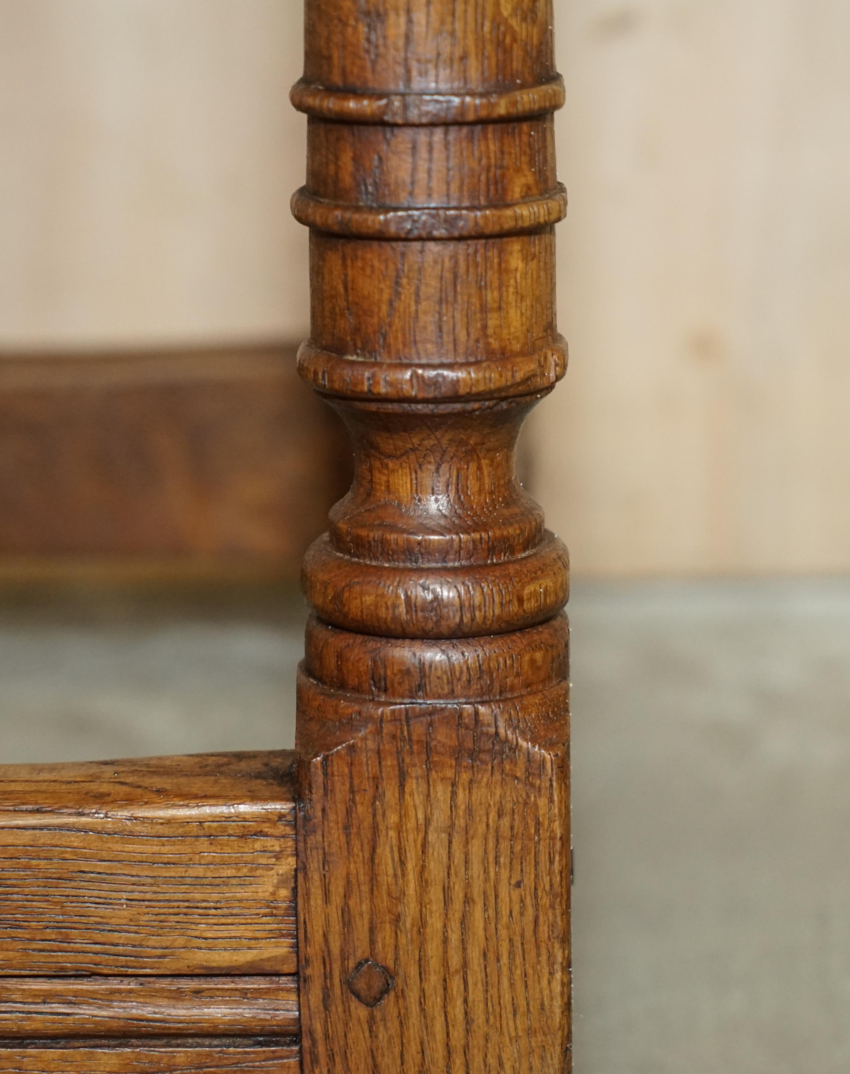 STUNNiNG HEAVILY BURRED OAK ANTIQUE 18TH CENTURY CIRCA 1780 JOINTED STOOL TABLE For Sale 4
