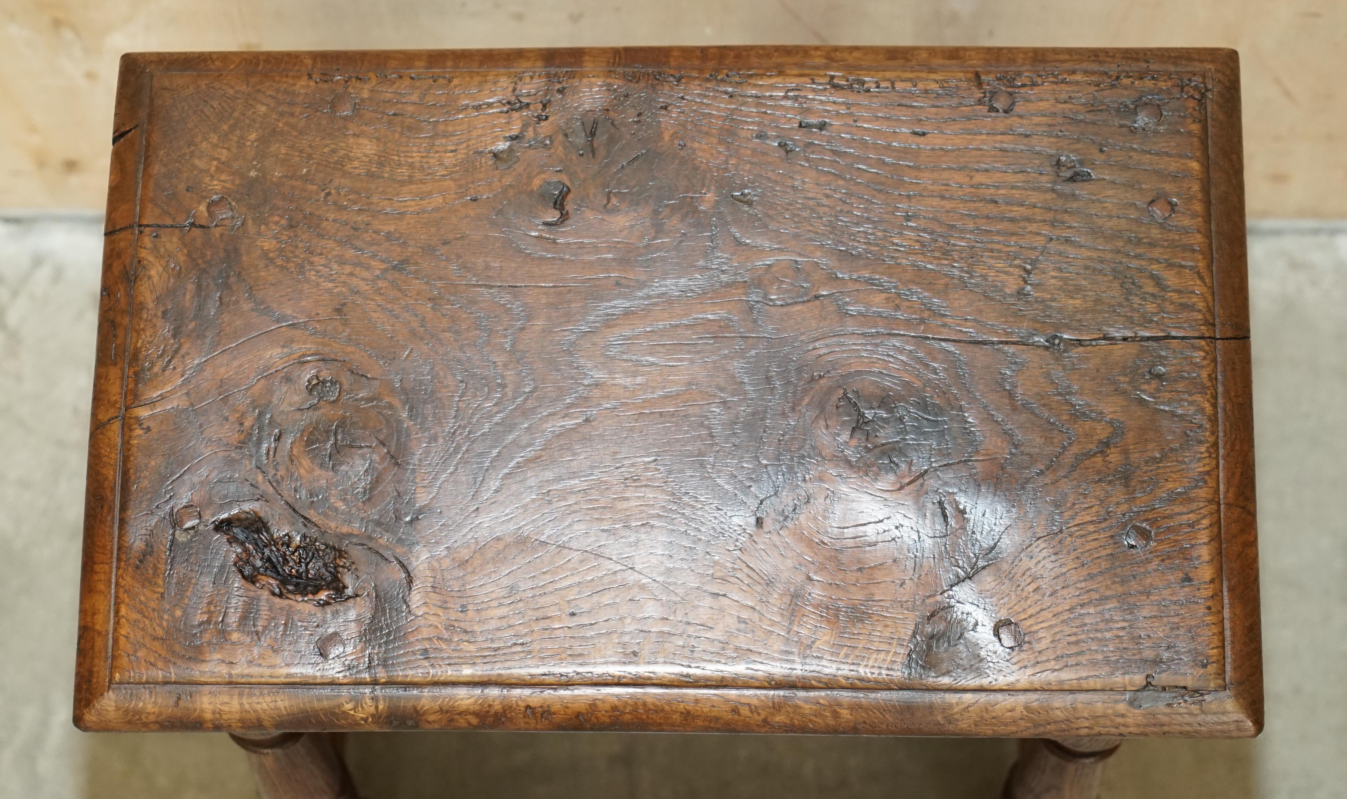 STUNNiNG HEAVILY BURRED OAK ANTIQUE 18TH CENTURY CIRCA 1780 JOINTED STOOL TABLE For Sale 6