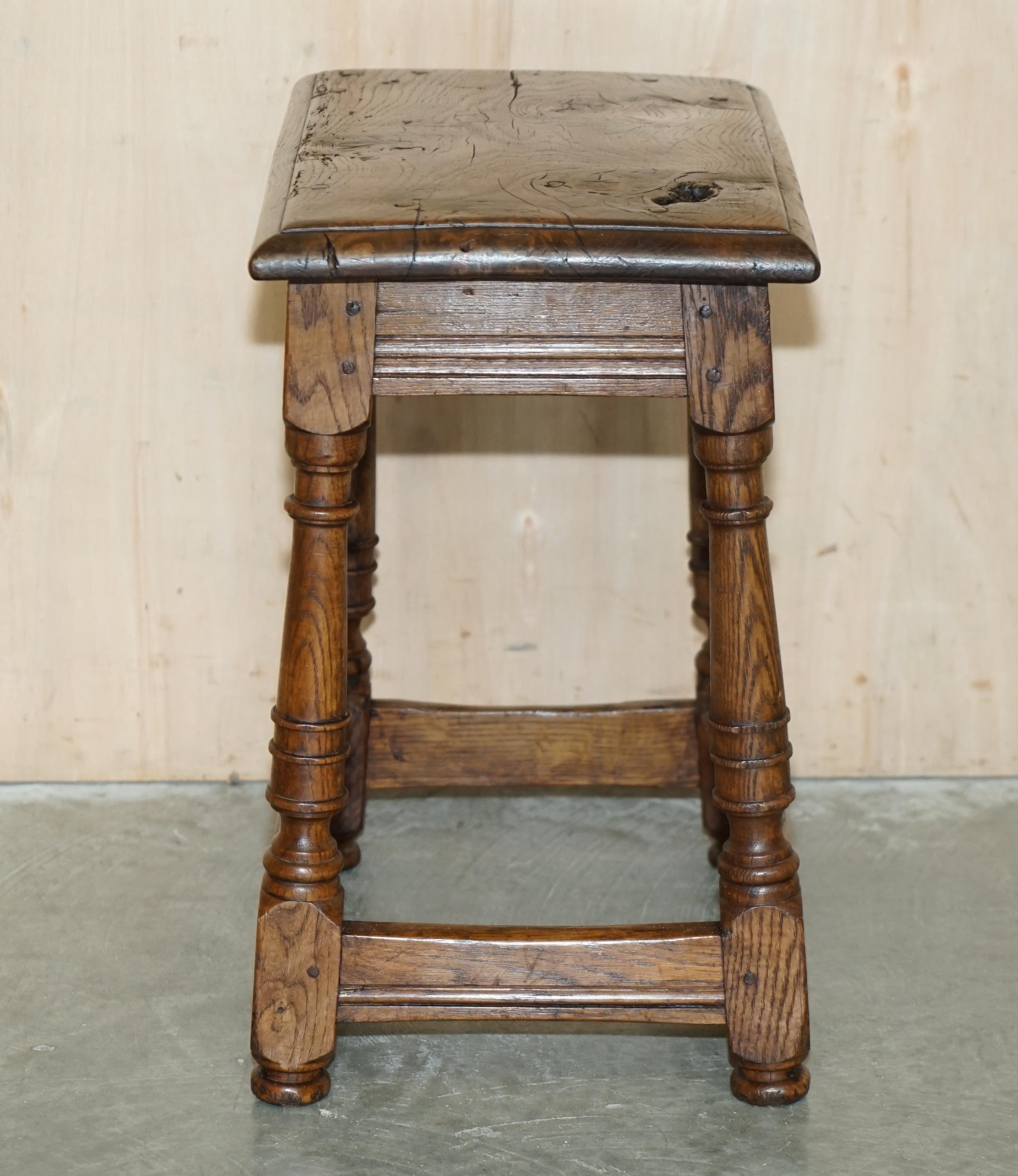 STUNNiNG HEAVILY BURRED OAK ANTIQUE 18TH CENTURY CIRCA 1780 JOINTED STOOL TABLE For Sale 11