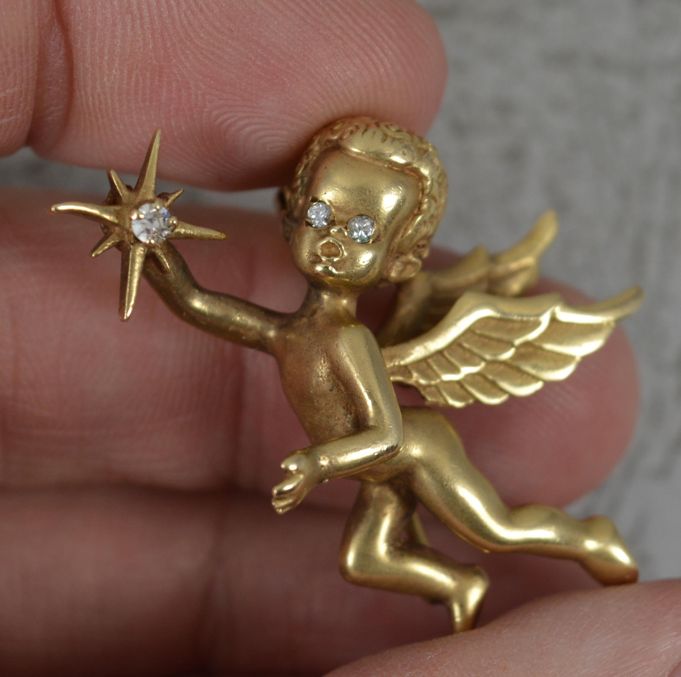 Taille ronde Superbe broche chérubin en or 14 carats et diamants 13,6 g, lourde et solide en vente