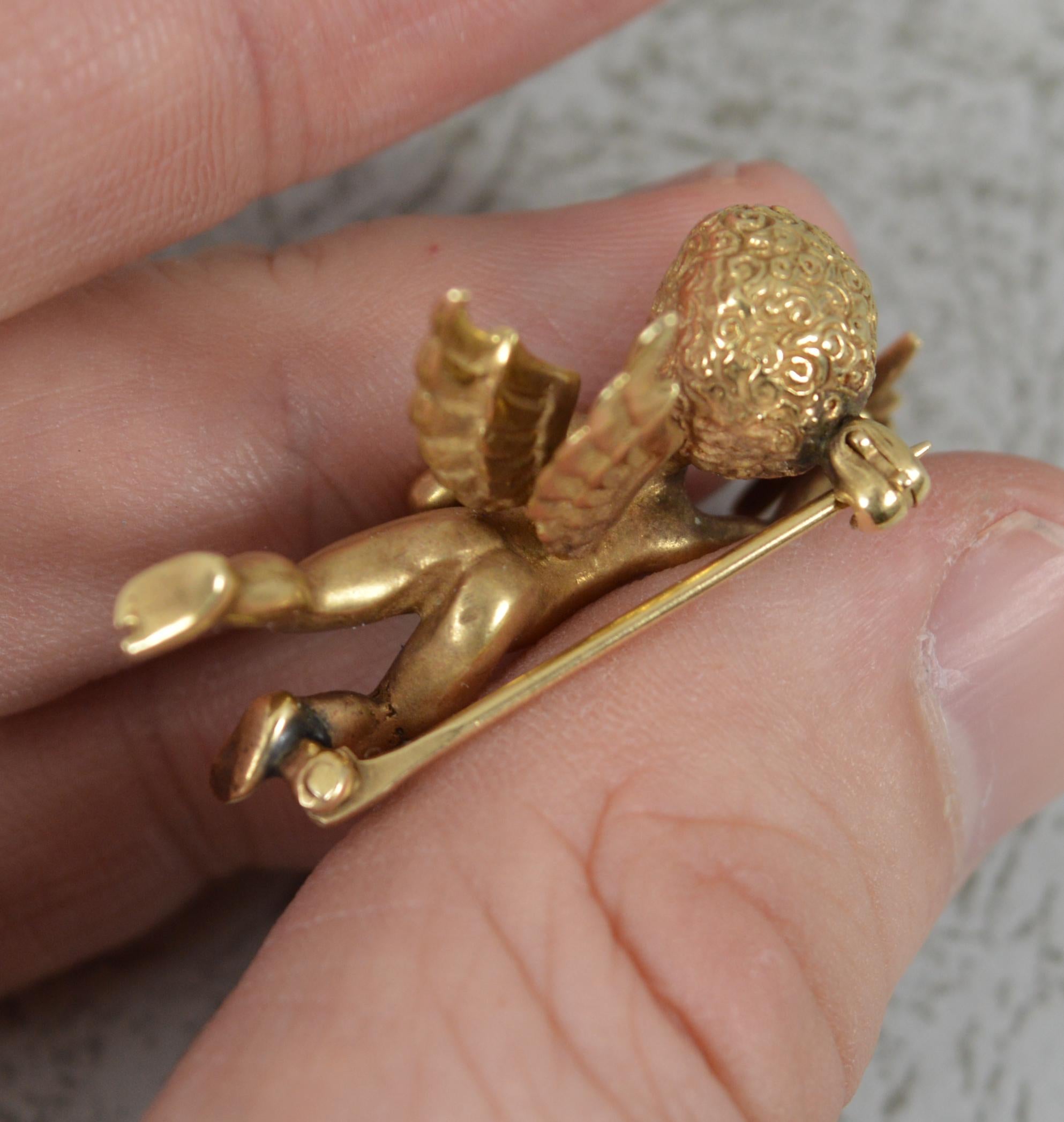 Stunning Heavy and Solid 14 Carat Gold and Diamond Cherub Brooch 13.6g For Sale 1