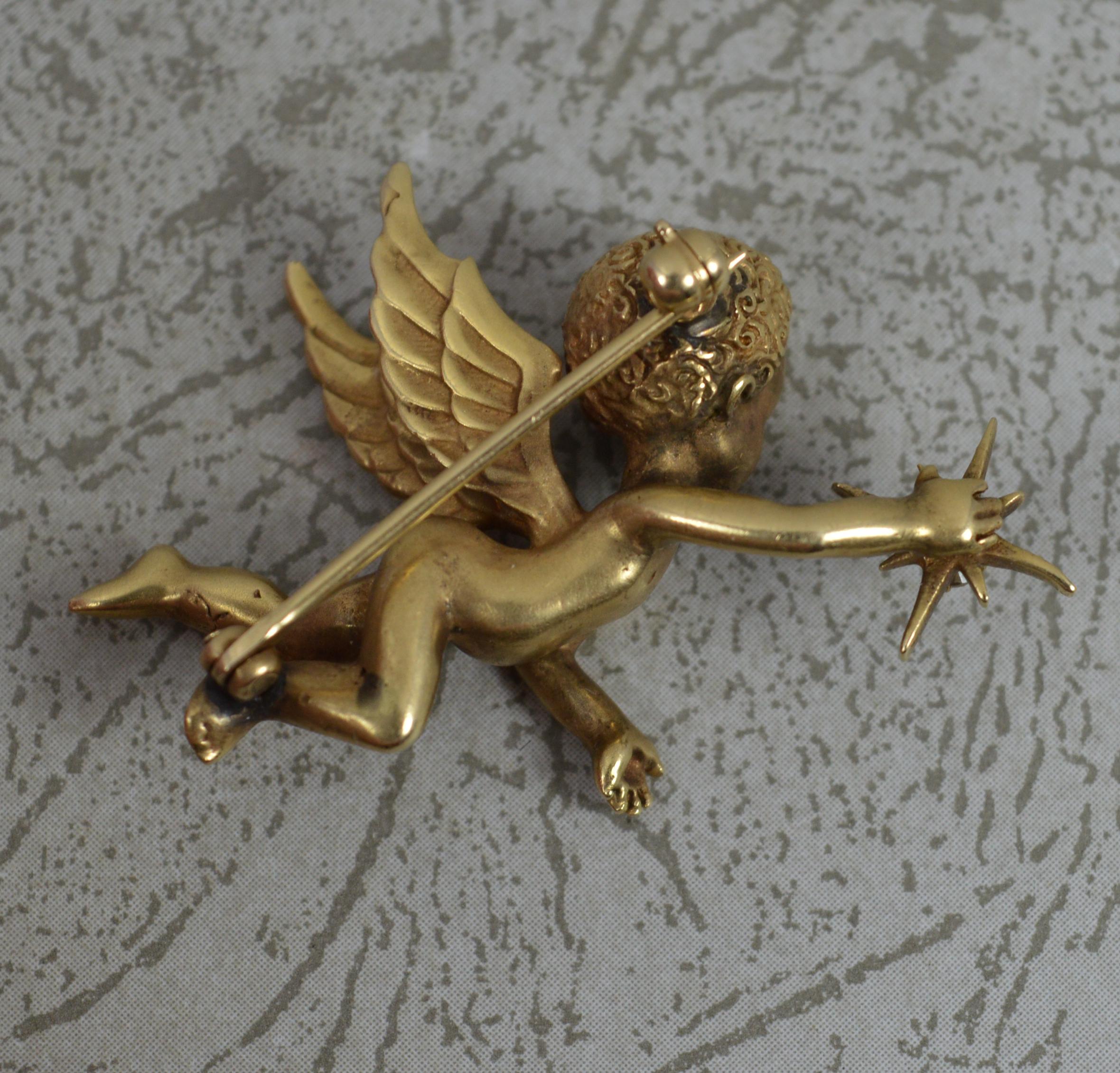 Stunning Heavy and Solid 14 Carat Gold and Diamond Cherub Brooch 13.6g For Sale 3