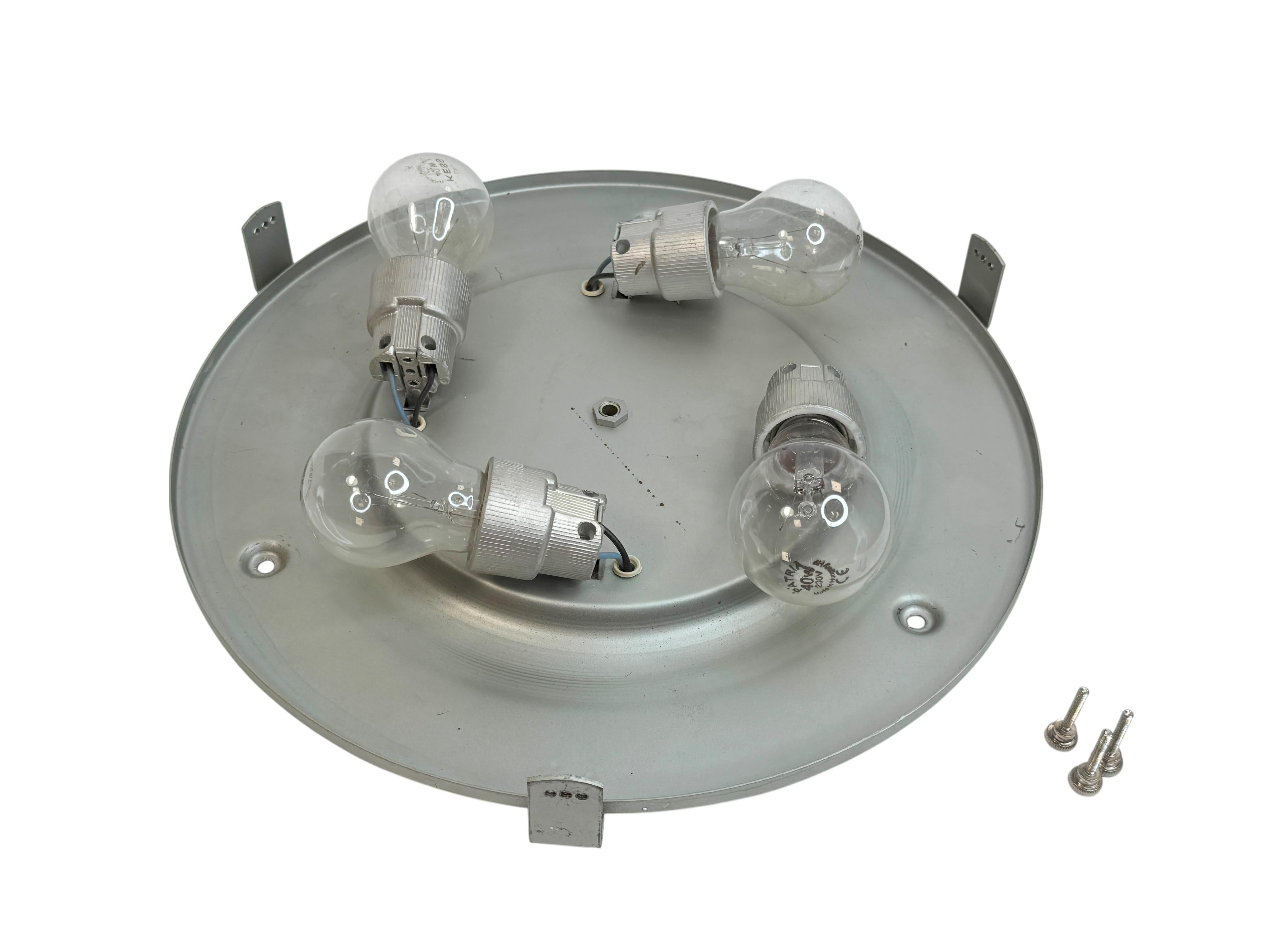 Stunning Heavy large Circular Murano Glass Flush Mount Ceiling Light, 1960s For Sale 4