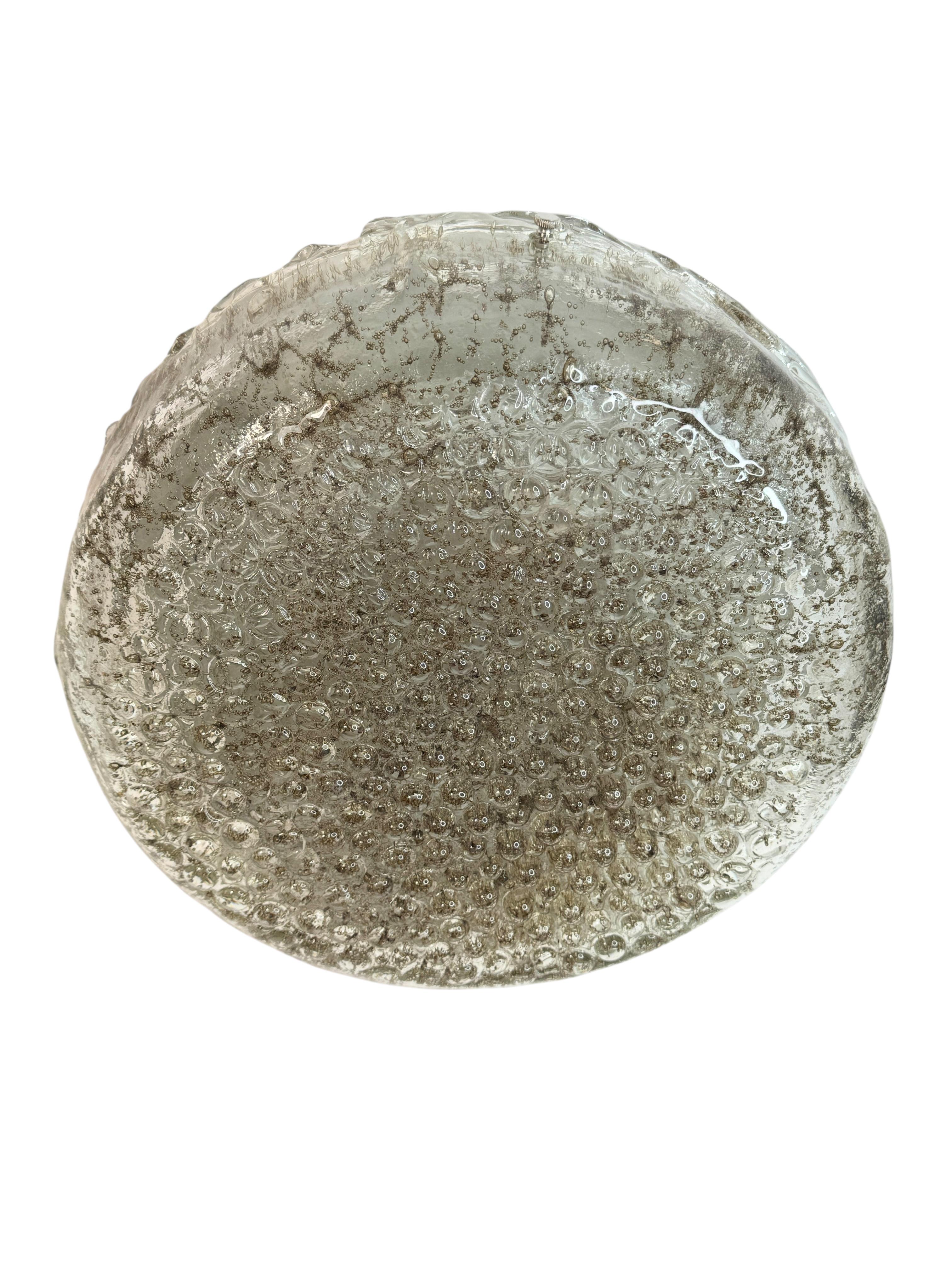 Stunning Heavy large Circular Murano Glass Flush Mount Ceiling Light, 1960s In Good Condition For Sale In Nuernberg, DE
