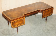 STUNNiNG HEIRLOOM WEIMAN BROWN LEATHER FLAMED HARDWOOD EXTENDING COFFEE TABLE