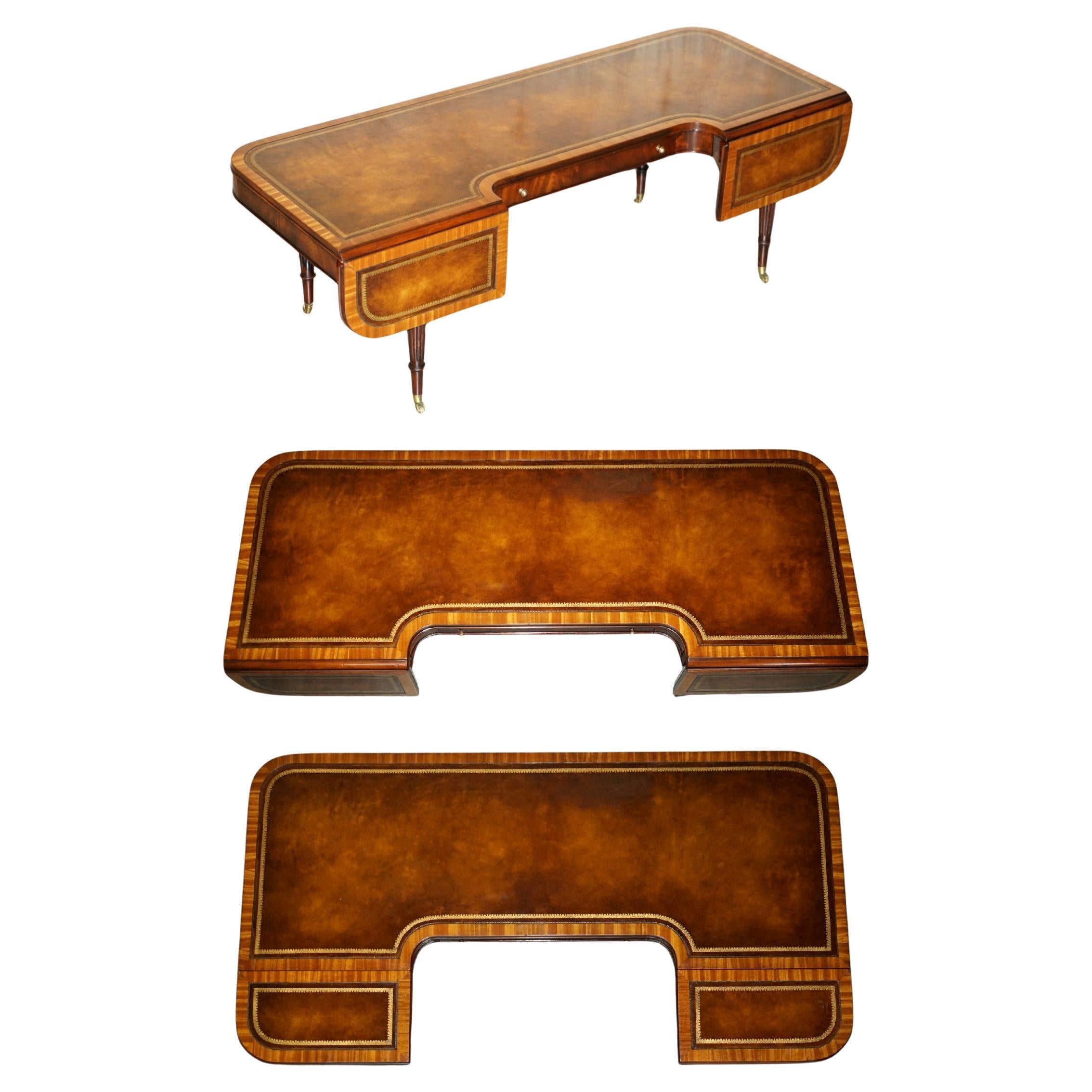 STUNNiNG HEIRLOOM WEIMAN TABLE À CAFÉ À DÉPLOIEMENT EN CUIR BRUN FLAMMÉ EN BOIS DUR en vente